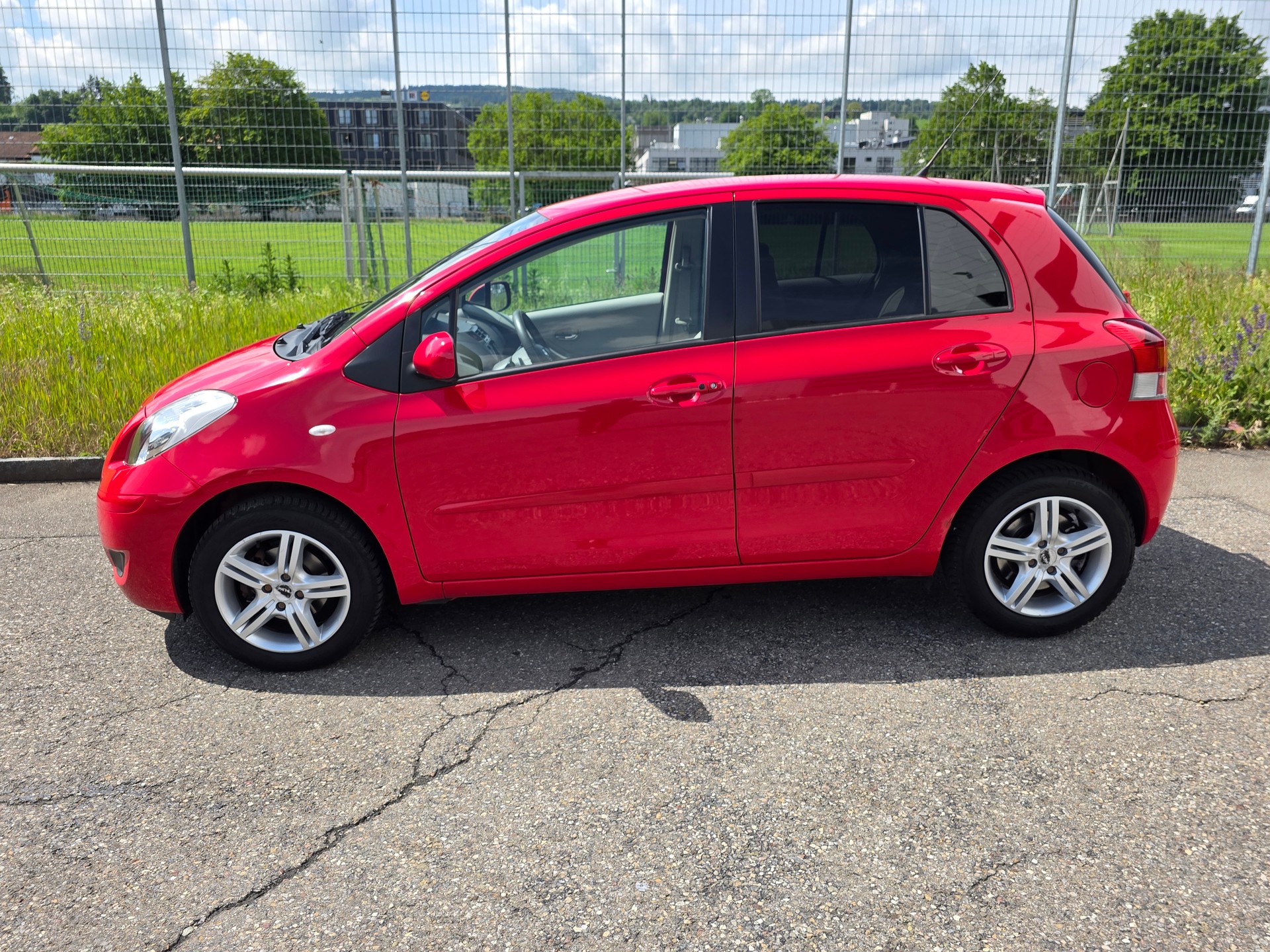 TOYOTA Yaris 1.33 Linea Sol Premium Multimode-image-5