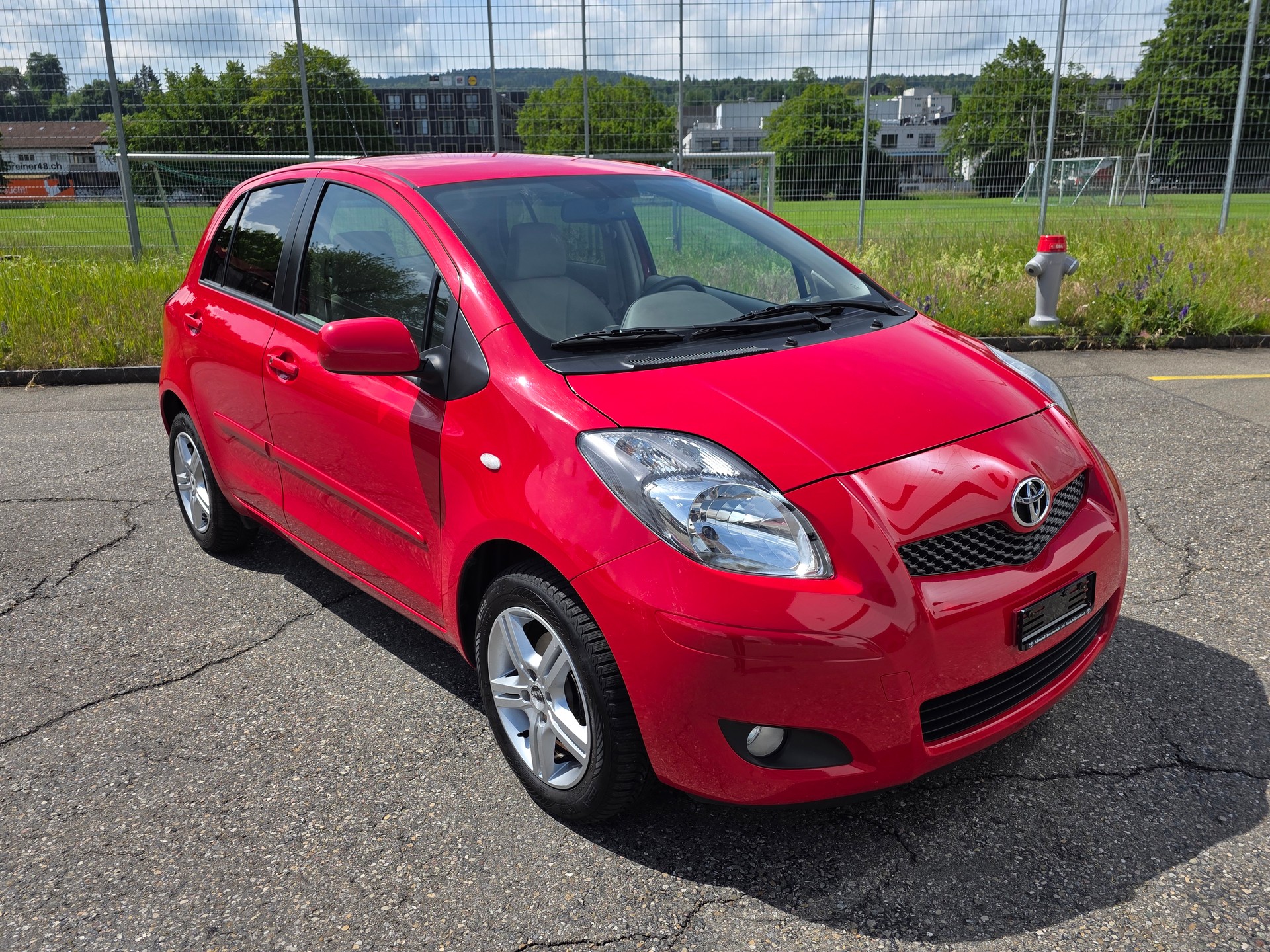 TOYOTA Yaris 1.33 Linea Sol Premium Multimode-showroom-element-1
