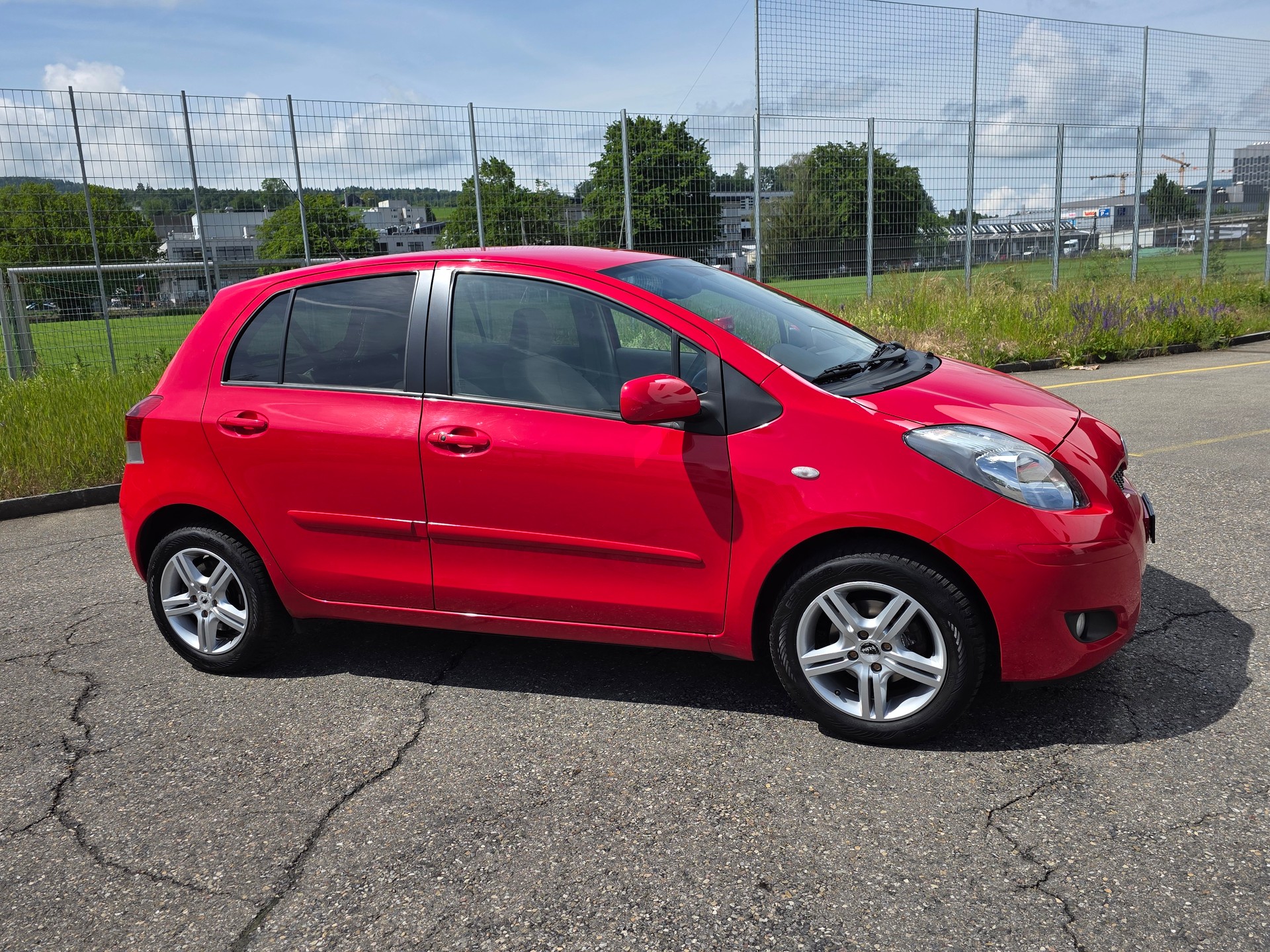 TOYOTA Yaris 1.33 Linea Sol Premium Multimode-showroom-element-3