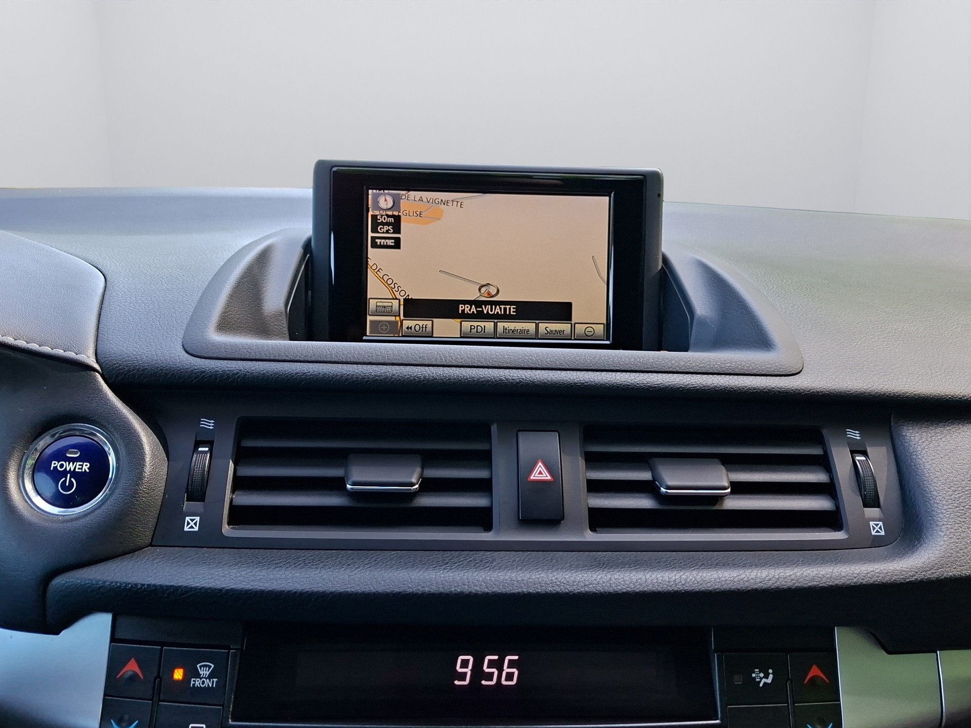 LEXUS CT 200h 1.8 excellence CVT-image-14