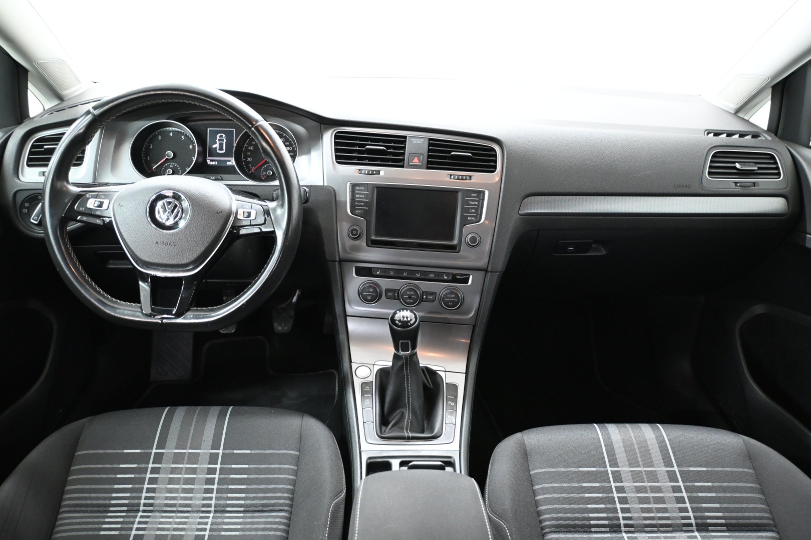 VW Golf 1.4 TSI Lounge-image-5