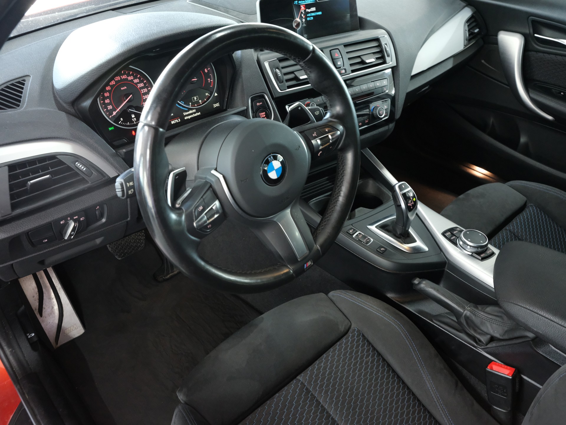 BMW M135i Steptronic *Sportabgassanlage* M Performance* *Individual*-image-14