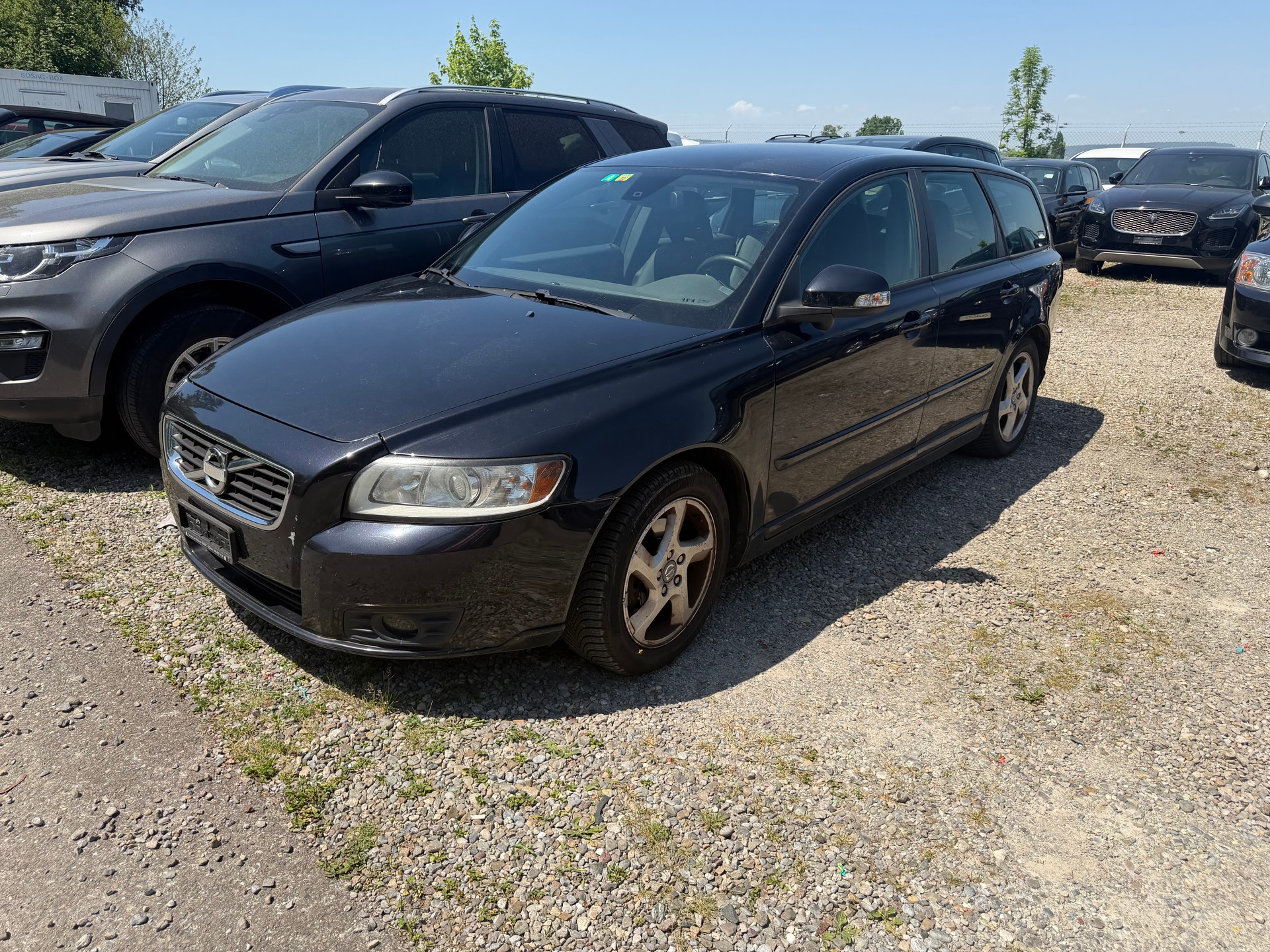 VOLVO V50 D2 Kinetic-image-2