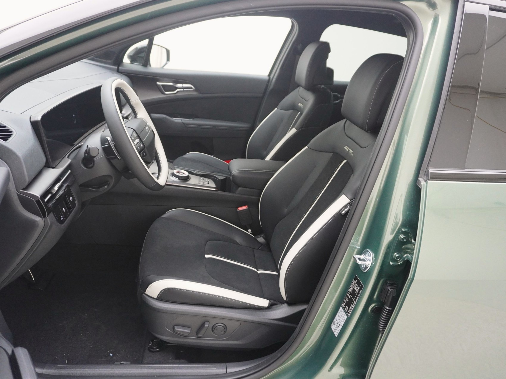 KIA Sportage 1.6 T-GDi GT-Line-image-12
