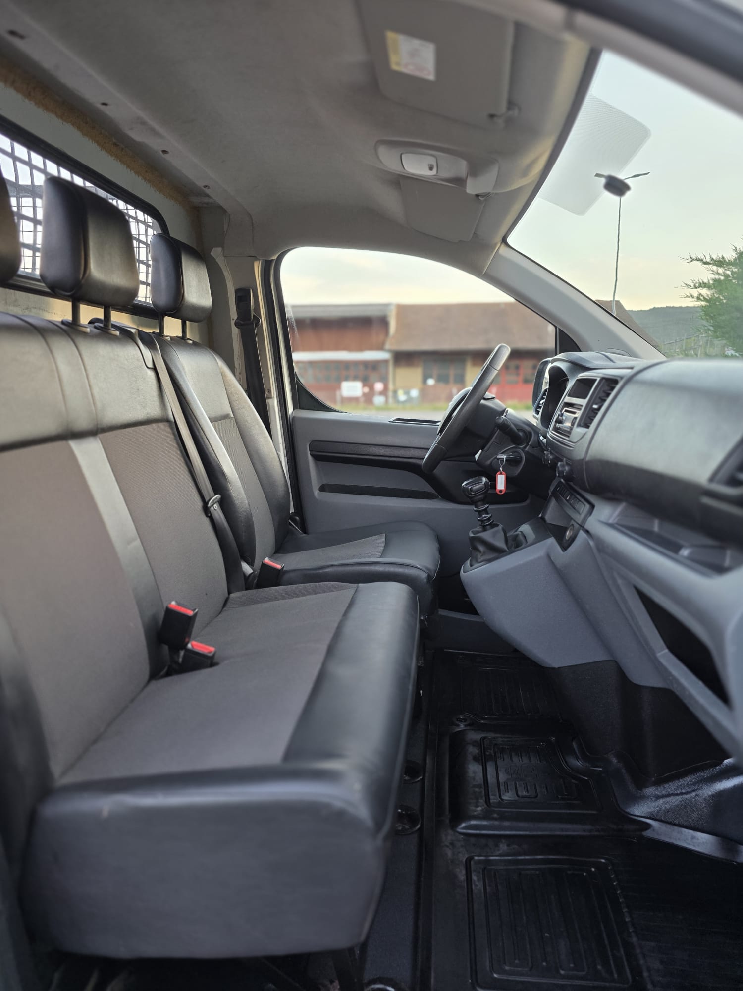 TOYOTA Proace 2.0D Chassis M Terra-image-11