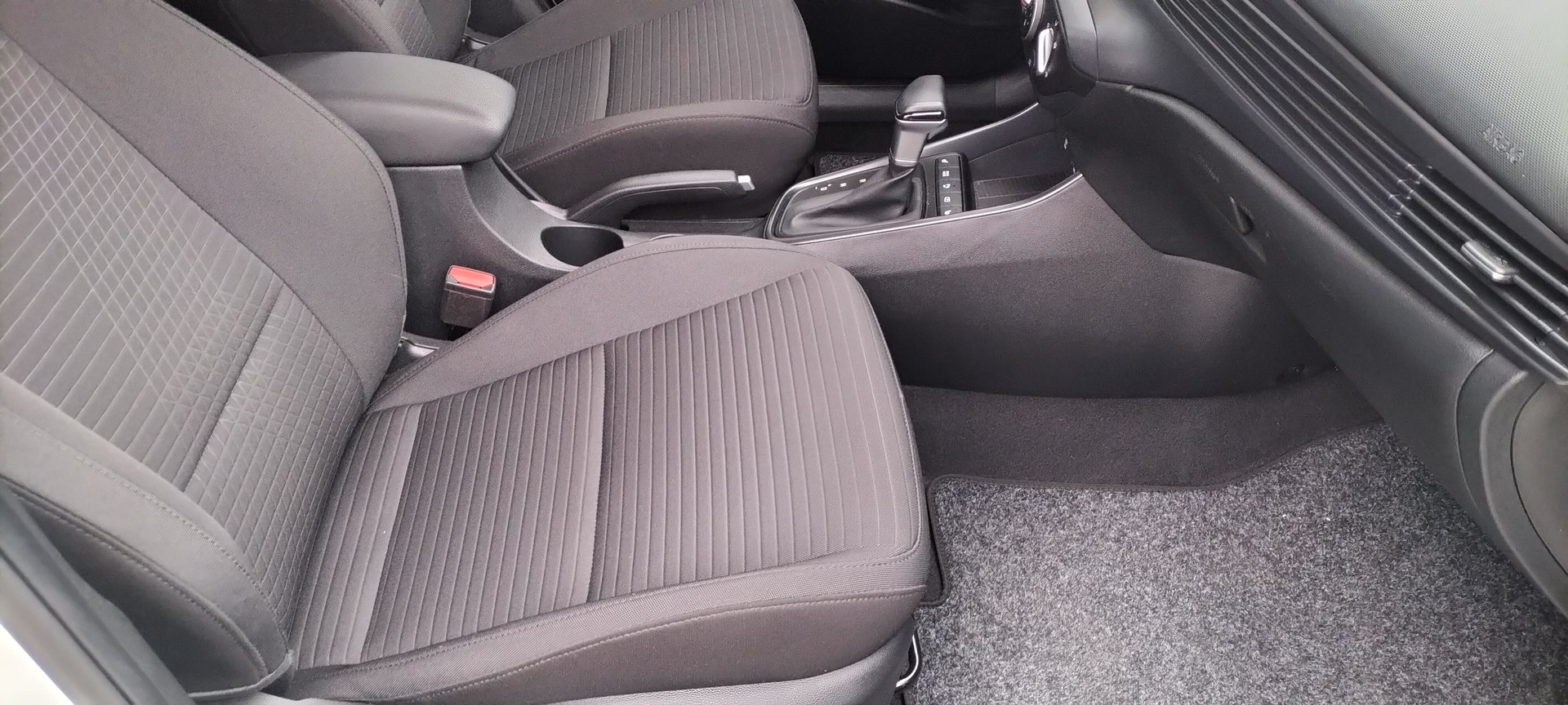HYUNDAI 1.0 T-GDi Amplia-image-4