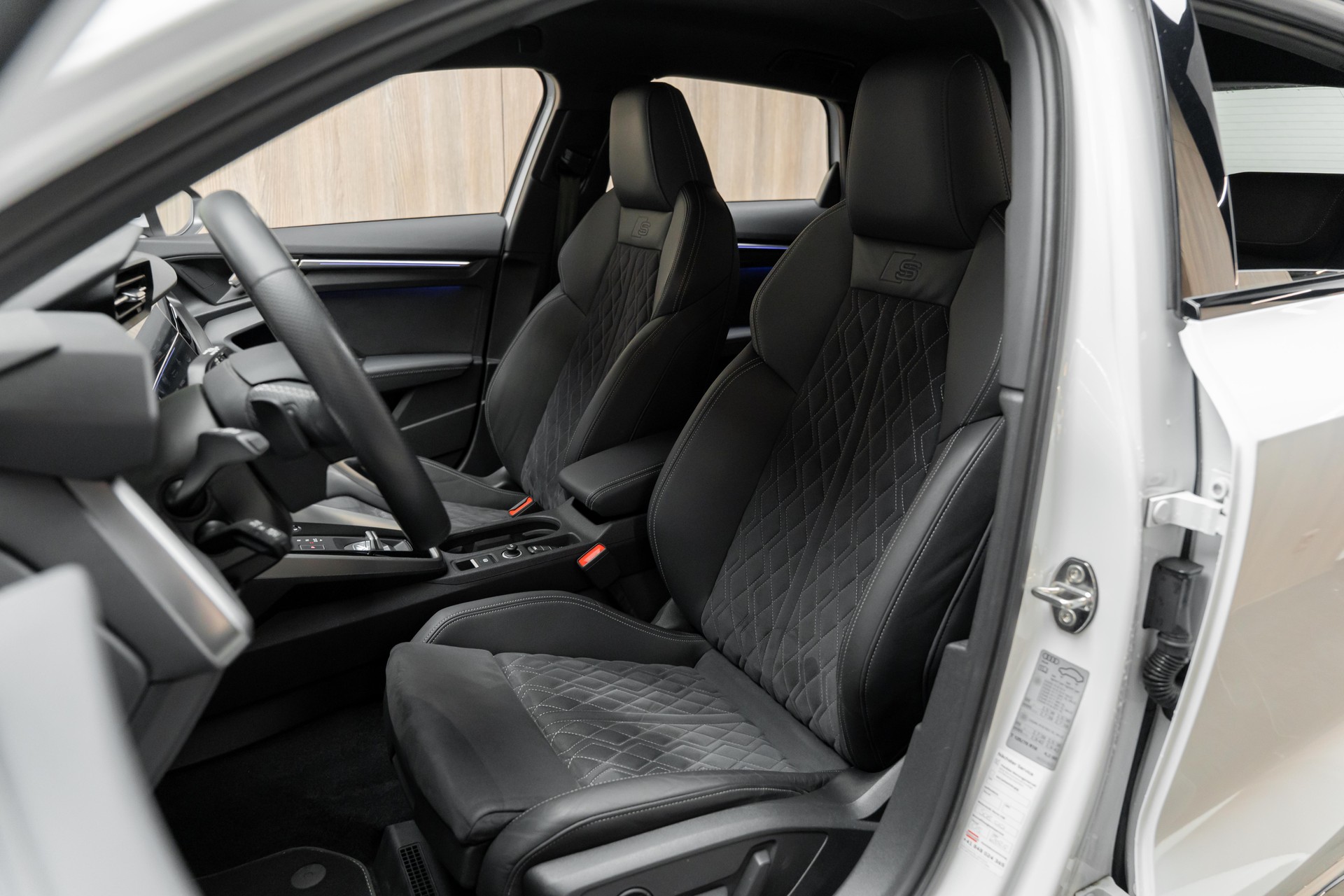 AUDI A3 Sportback 35 TFSI S line Attraction S-tronic-image-5