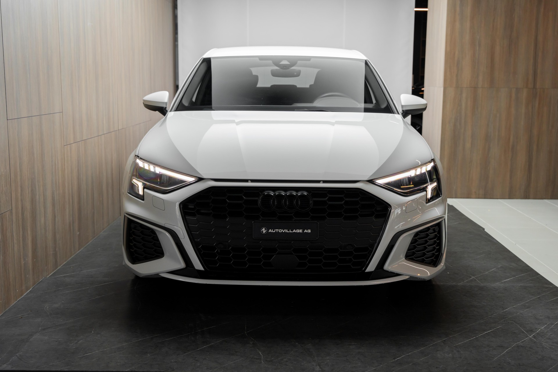 AUDI A3 Sportback 35 TFSI S line Attraction S-tronic-image-29