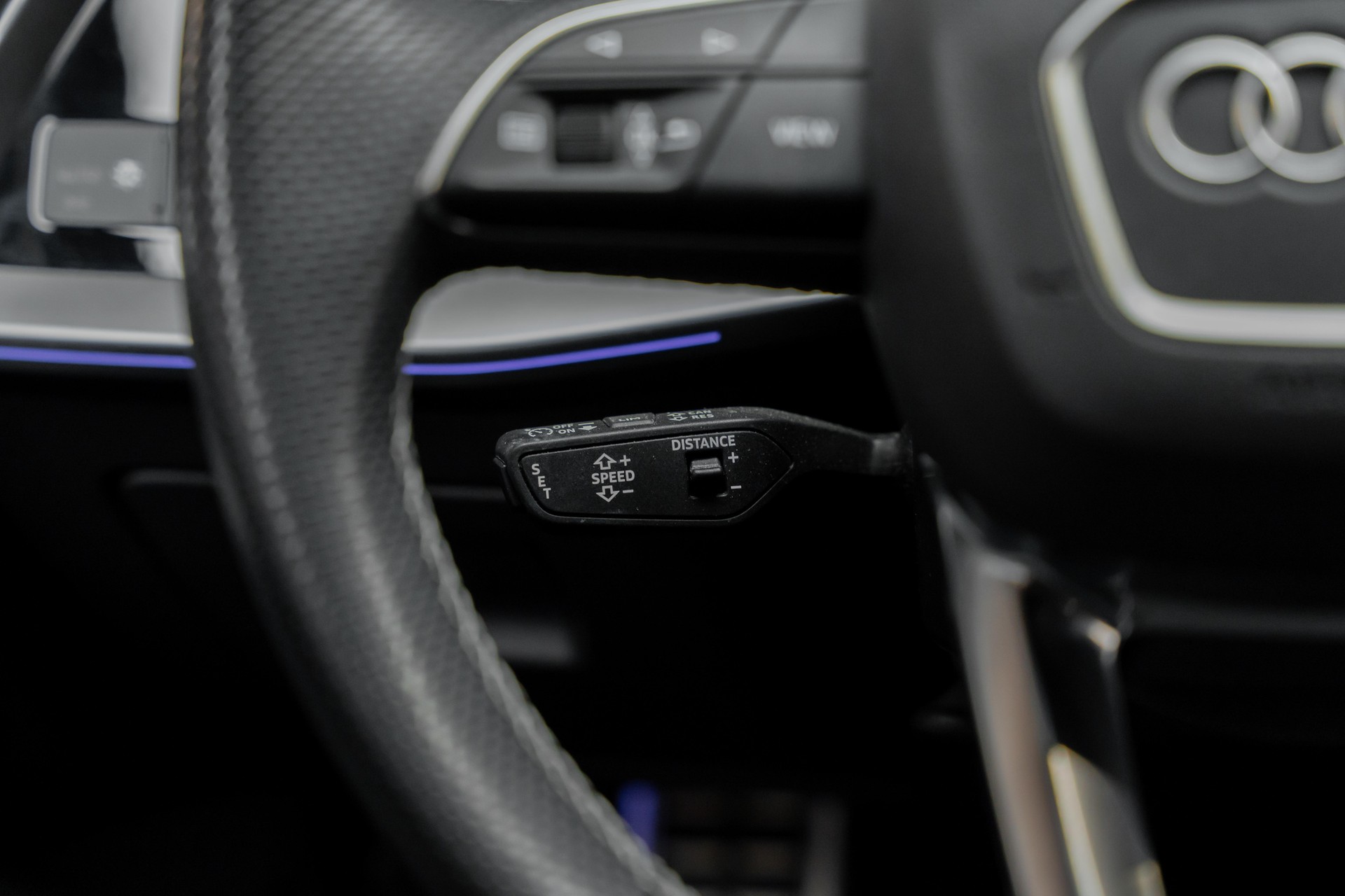 AUDI A3 Sportback 35 TFSI S line Attraction S-tronic-image-20
