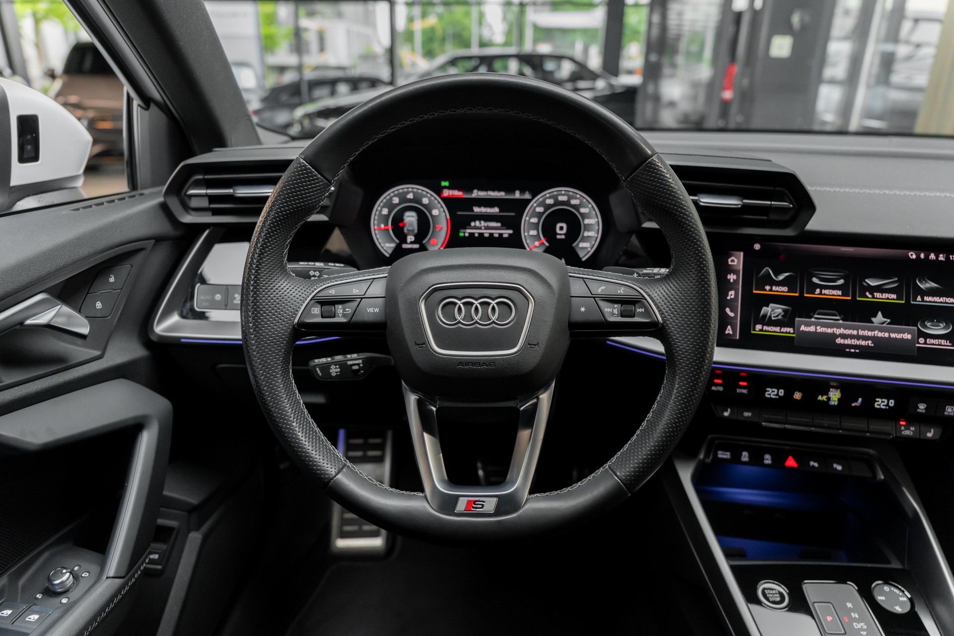 AUDI A3 Sportback 35 TFSI S line Attraction S-tronic-image-17