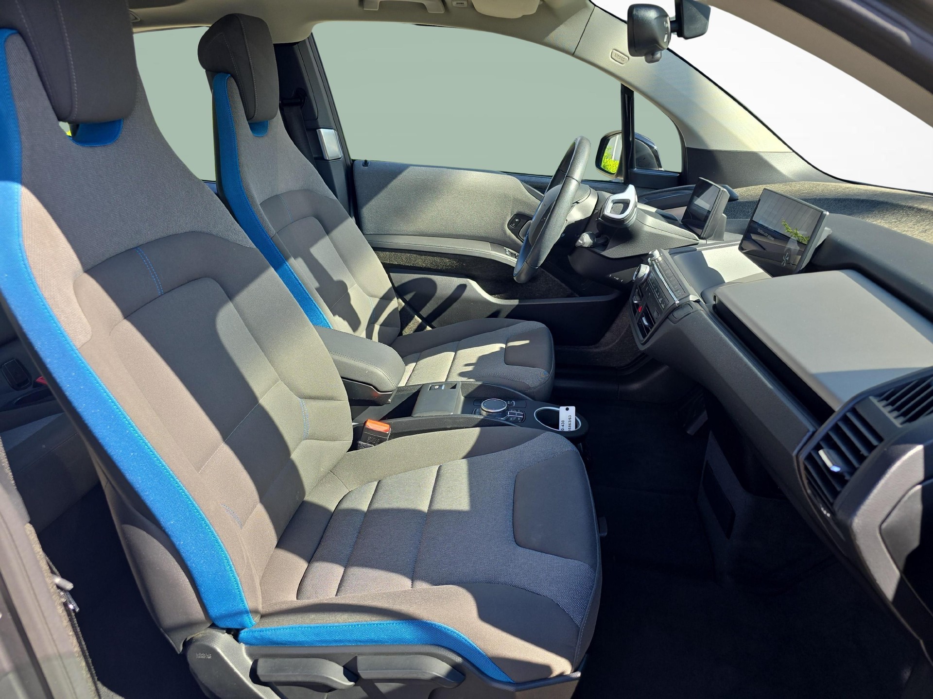 BMW i3 120 Ah-image-10