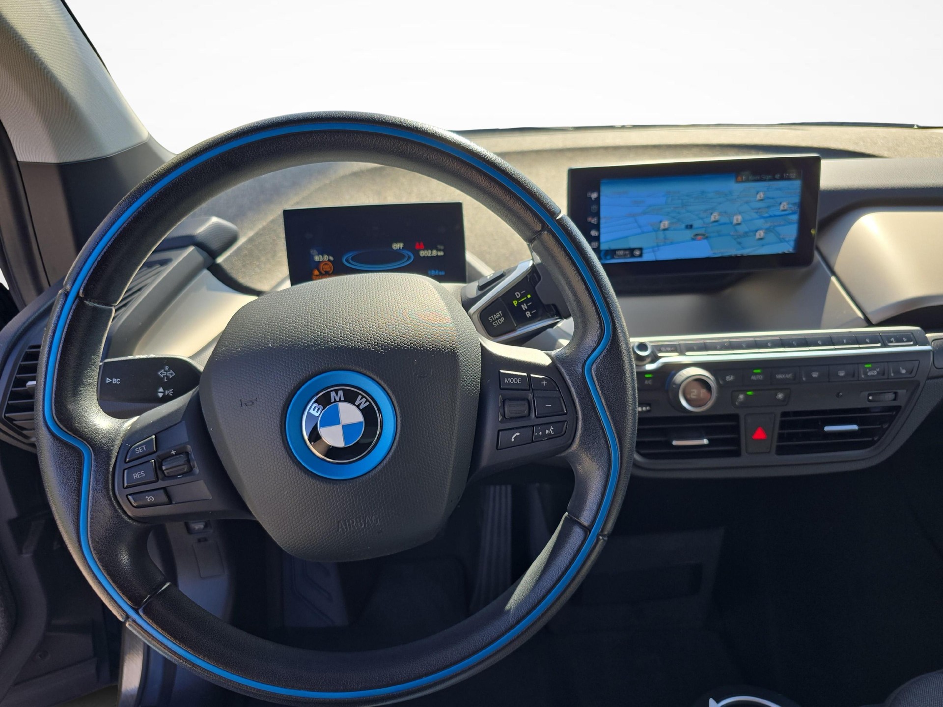 BMW i3 120 Ah-image-17