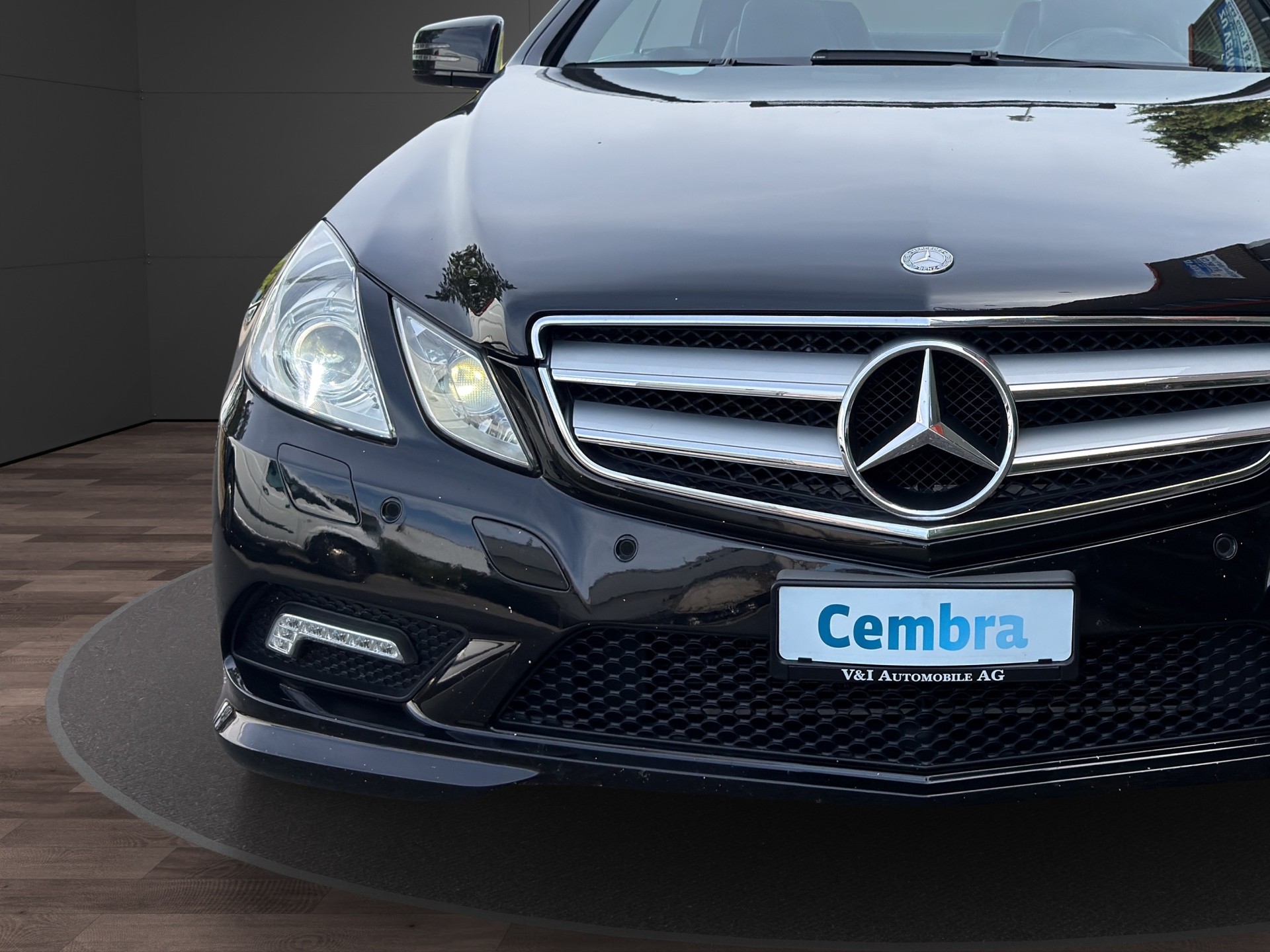 MERCEDES-BENZ E 350 CGI BlueEfficiency 7G-Tronic-image-6