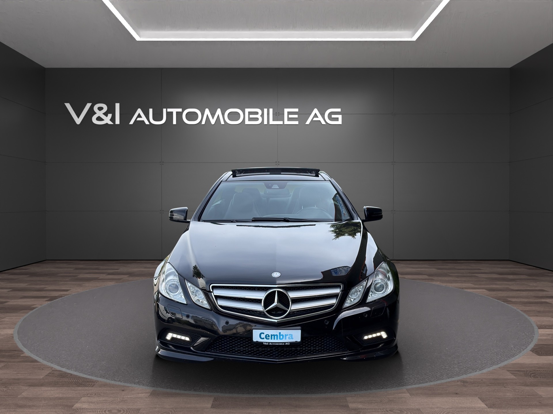 MERCEDES-BENZ E 350 CGI BlueEfficiency 7G-Tronic-image-2