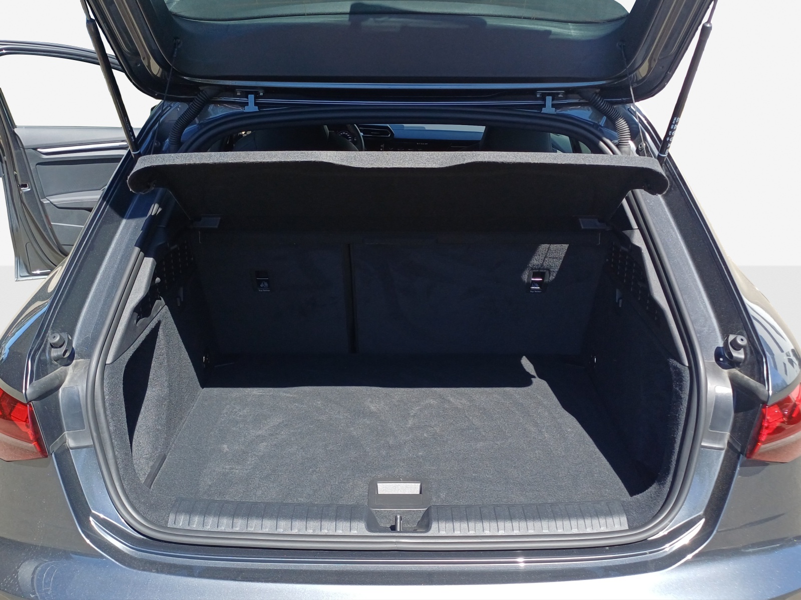 AUDI A3 Sportback 35 TFSI S line Attraction S-tronic-image-12