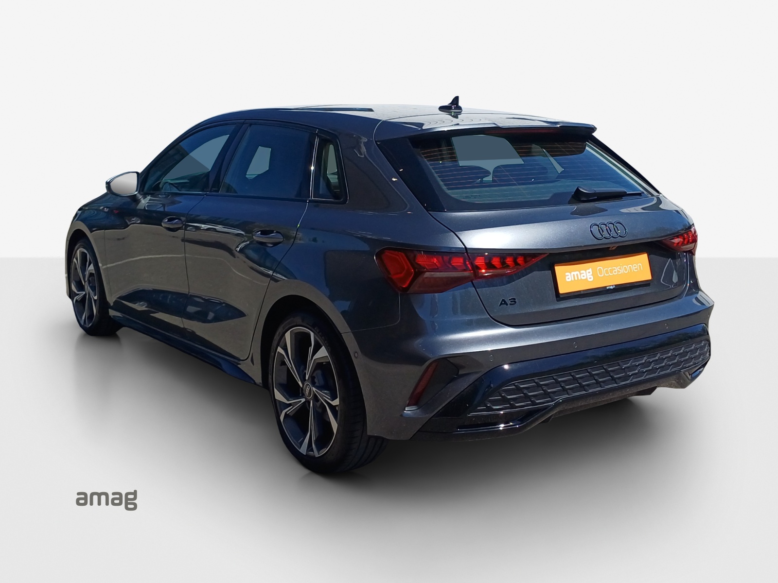 AUDI A3 Sportback 35 TFSI S line Attraction S-tronic-image-2