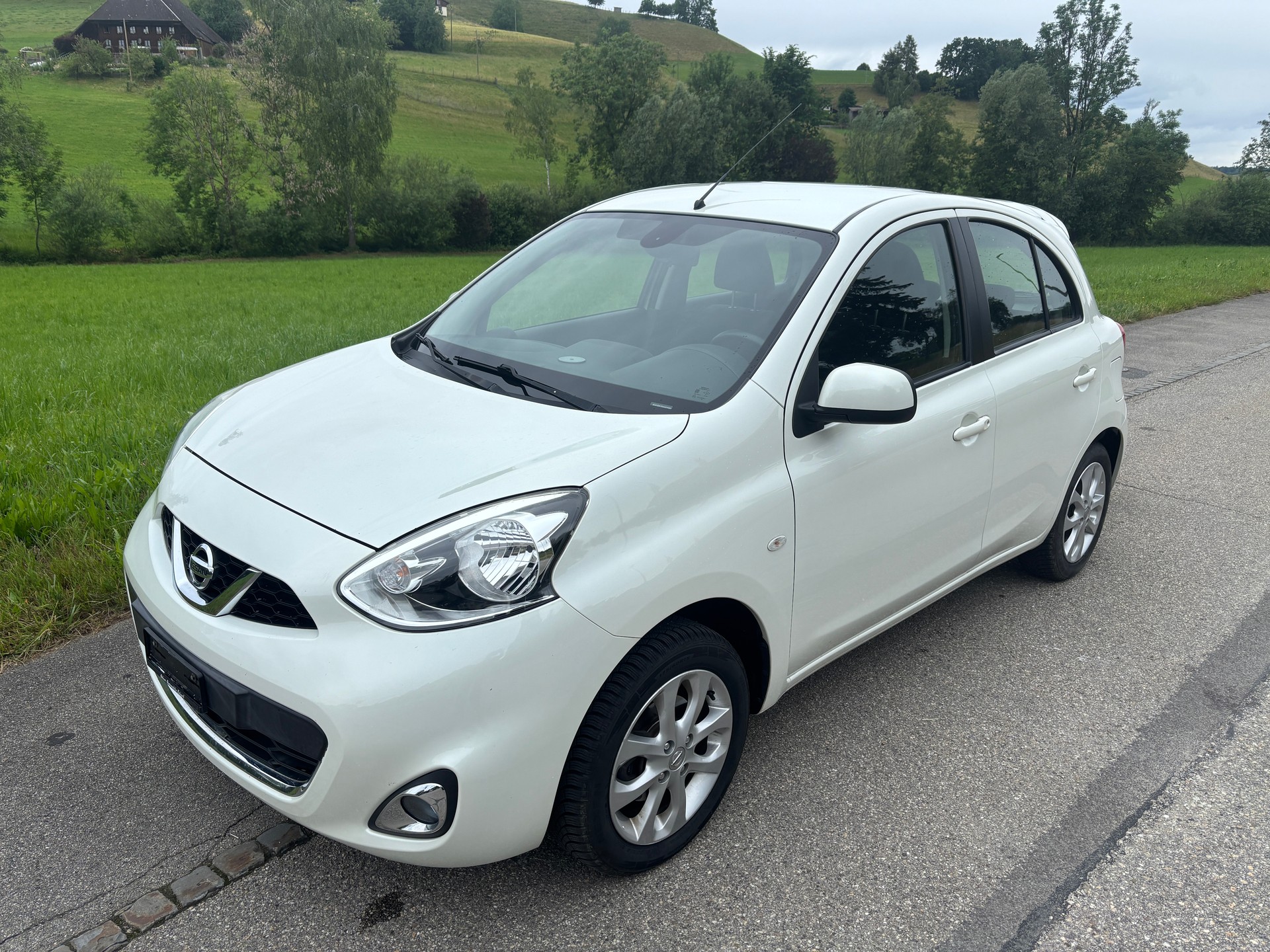 NISSAN Micra 1.2 acenta-image-0