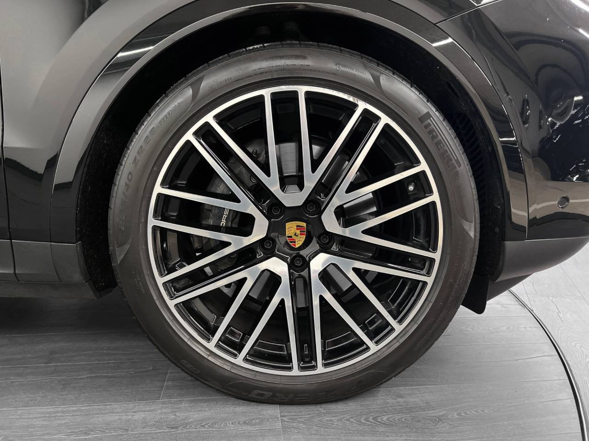 PORSCHE Cayenne E-Hybrid-image-10