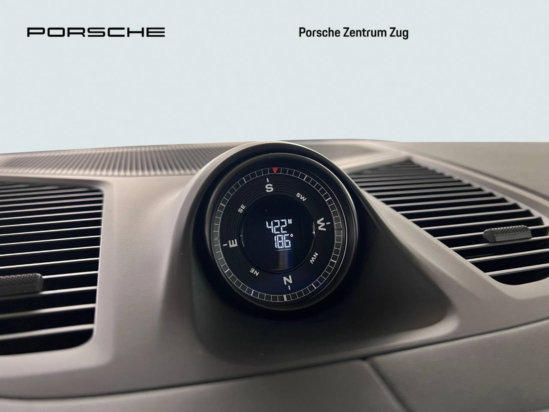 PORSCHE Cayenne E-Hybrid-image-28