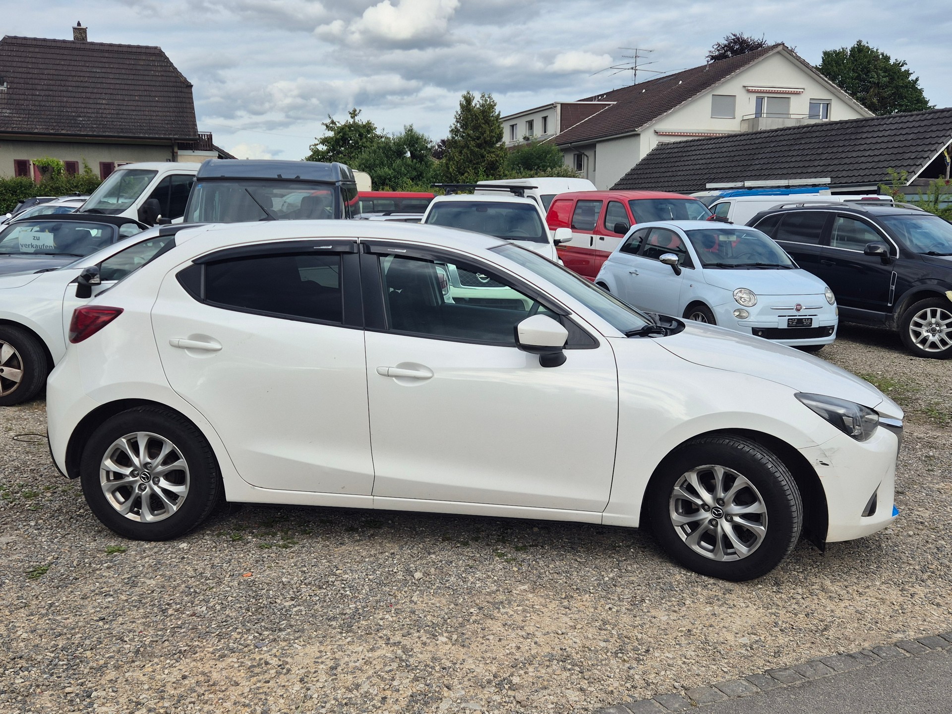 MAZDA 2 SKYACTIV-G 90 MFK Revolution Automat-image-5
