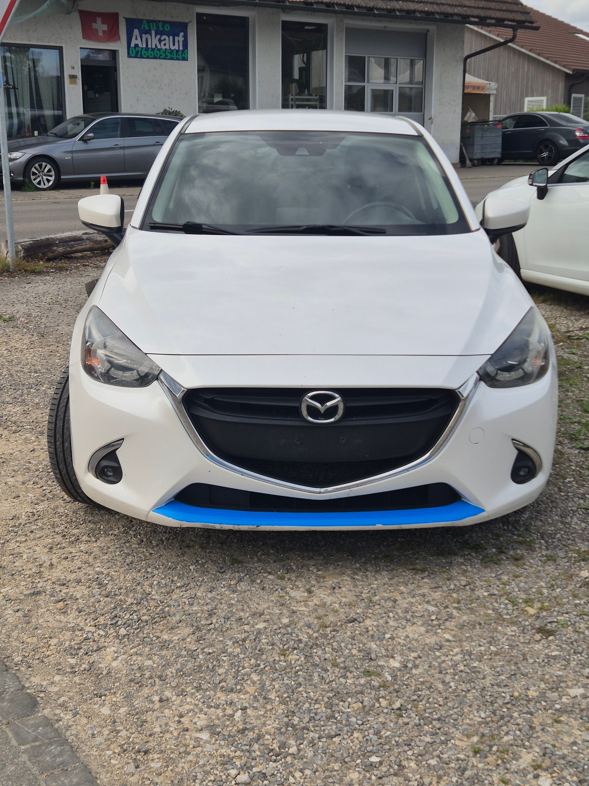 MAZDA 2 SKYACTIV-G 90 MFK Revolution Automat-image-1