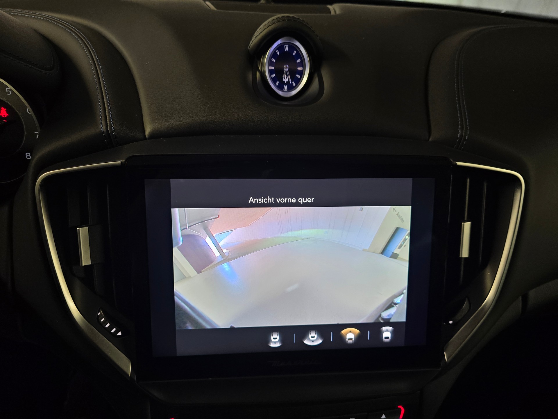 MASERATI Ghibli 2.0 Hybrid GranLuso Automatica-image-14