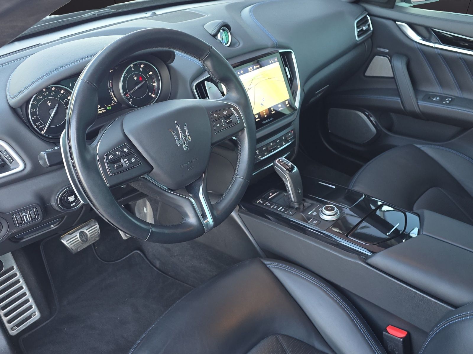 MASERATI Ghibli 2.0 Hybrid GranLusso Automatica-image-9