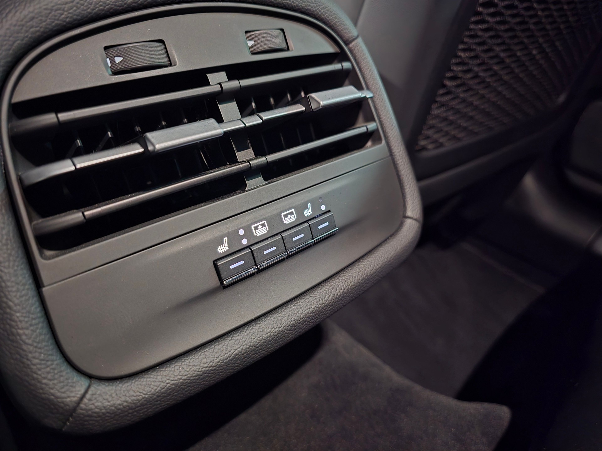 MASERATI Ghibli 2.0 Hybrid GranLusso Automatica-image-21