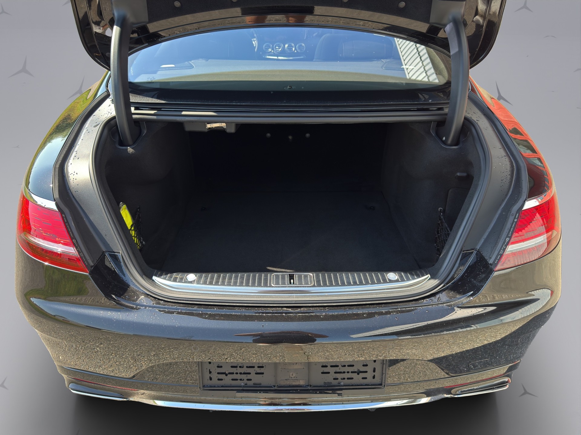 MERCEDES-BENZ S 560 V8 AMG Line 4MATIC Coupé-image-17