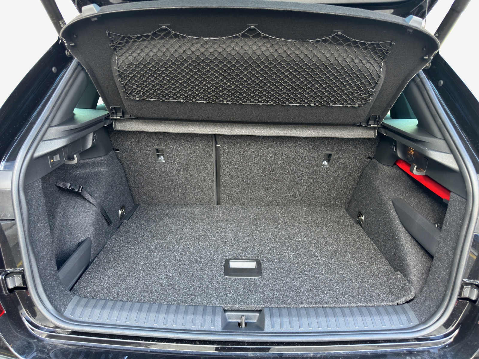 SKODA Kamiq 1.0 TSI Dynamic DSG-image-12