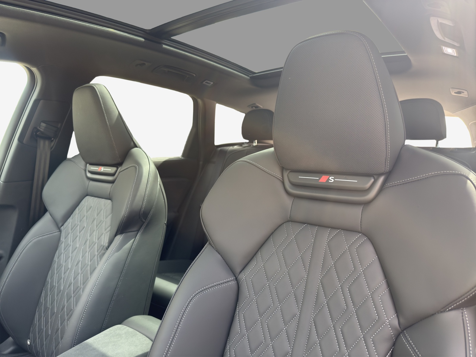 AUDI Q6 e-tron quattro-image-14