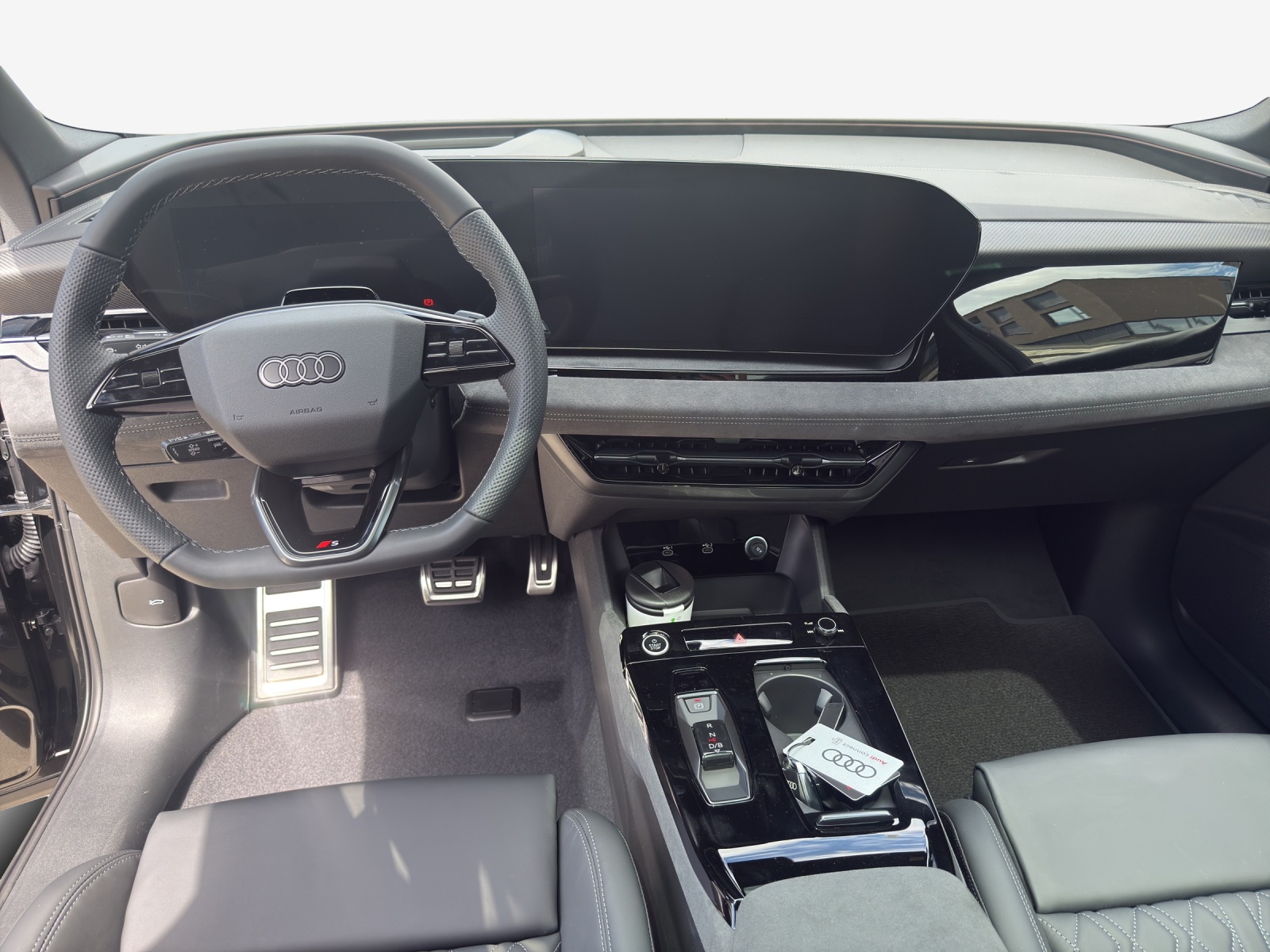 AUDI Q6 e-tron quattro-image-8