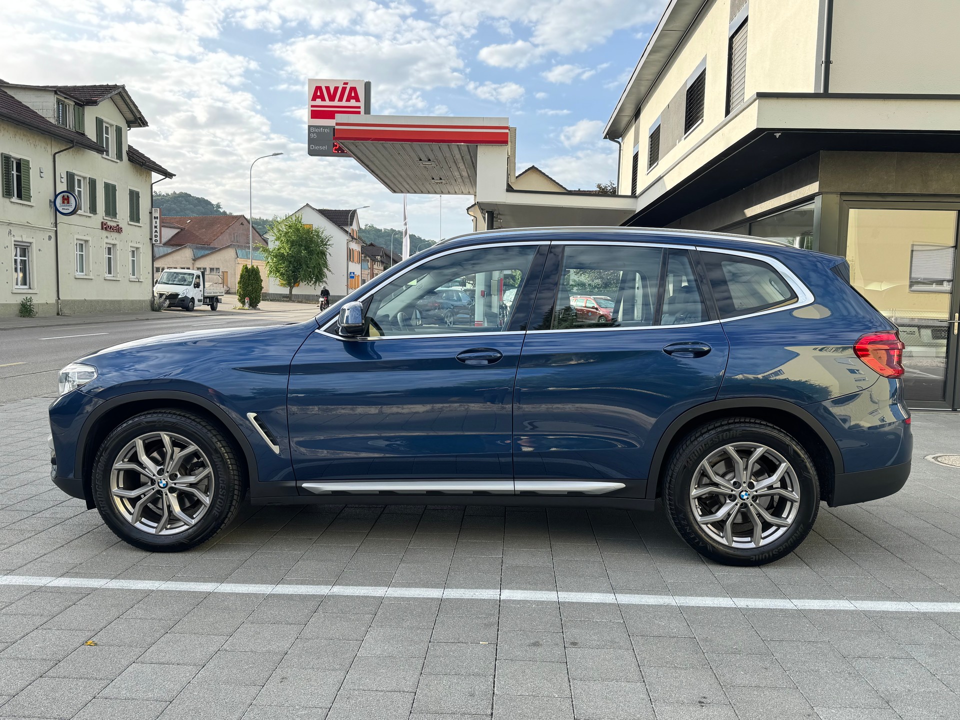 BMW X3 xDrive 20d Individual xLine Steptronic-image-1