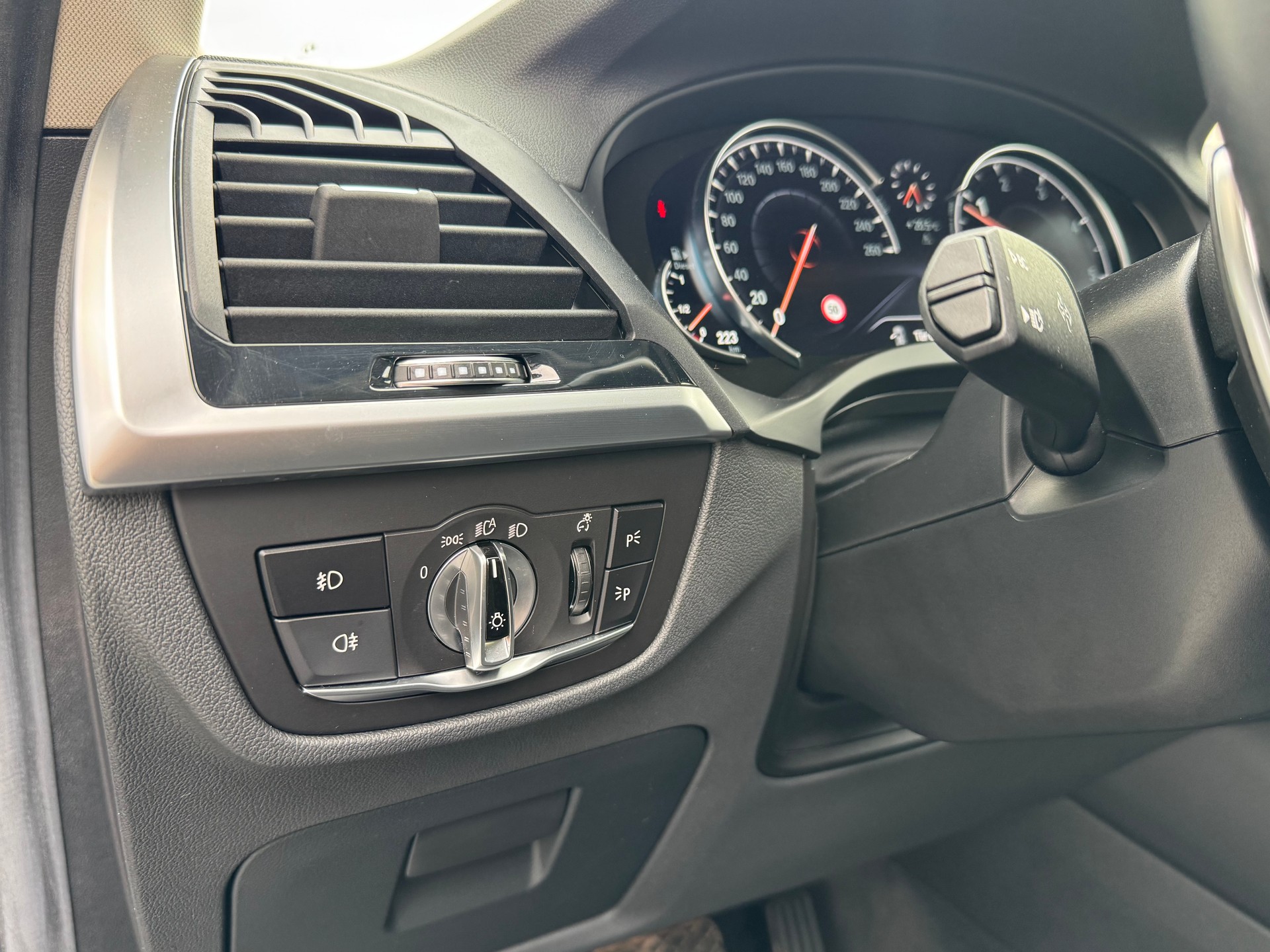 BMW X3 xDrive 20d Individual xLine Steptronic-image-16