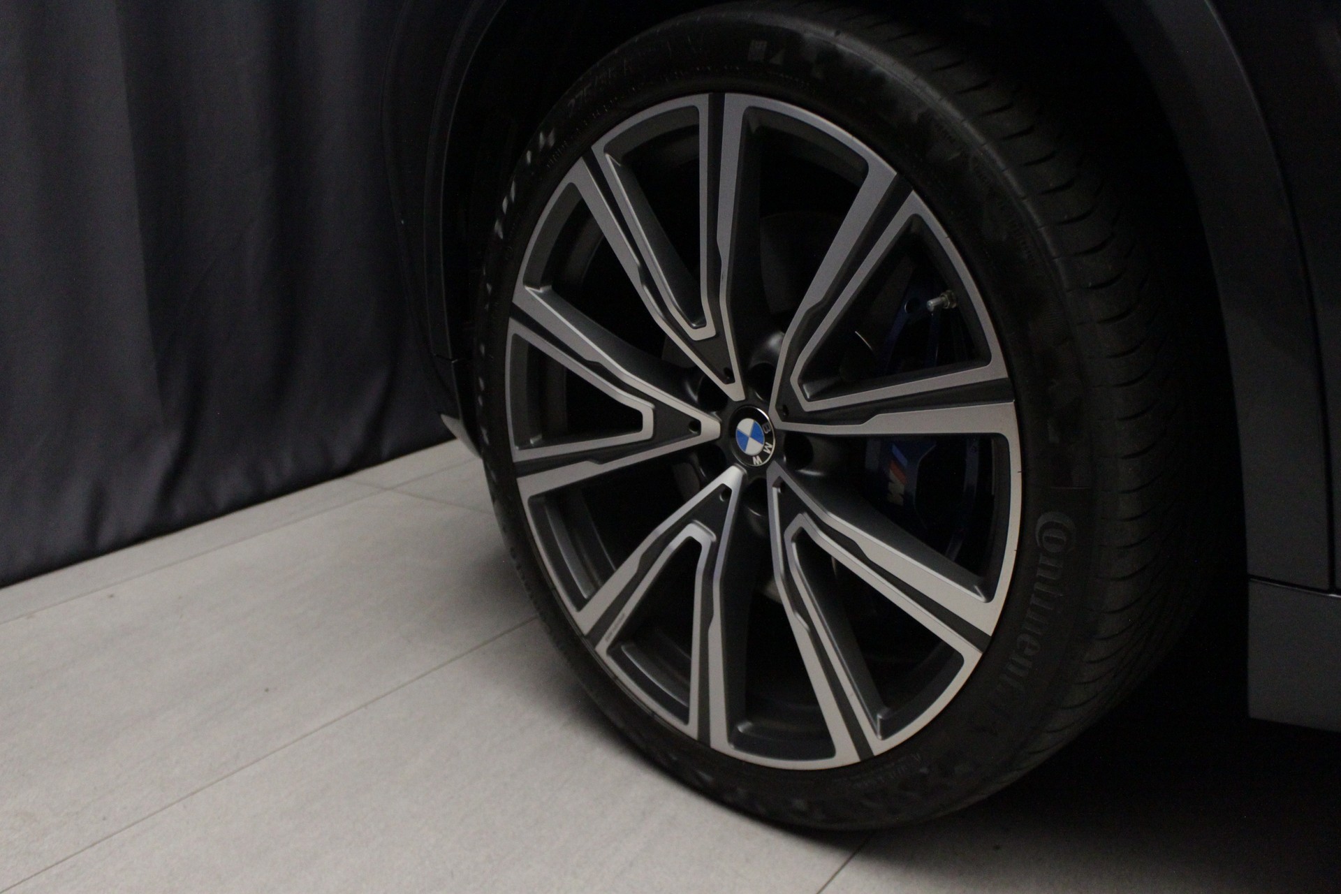 BMW X5 xDrive M50i Steptronic-image-27