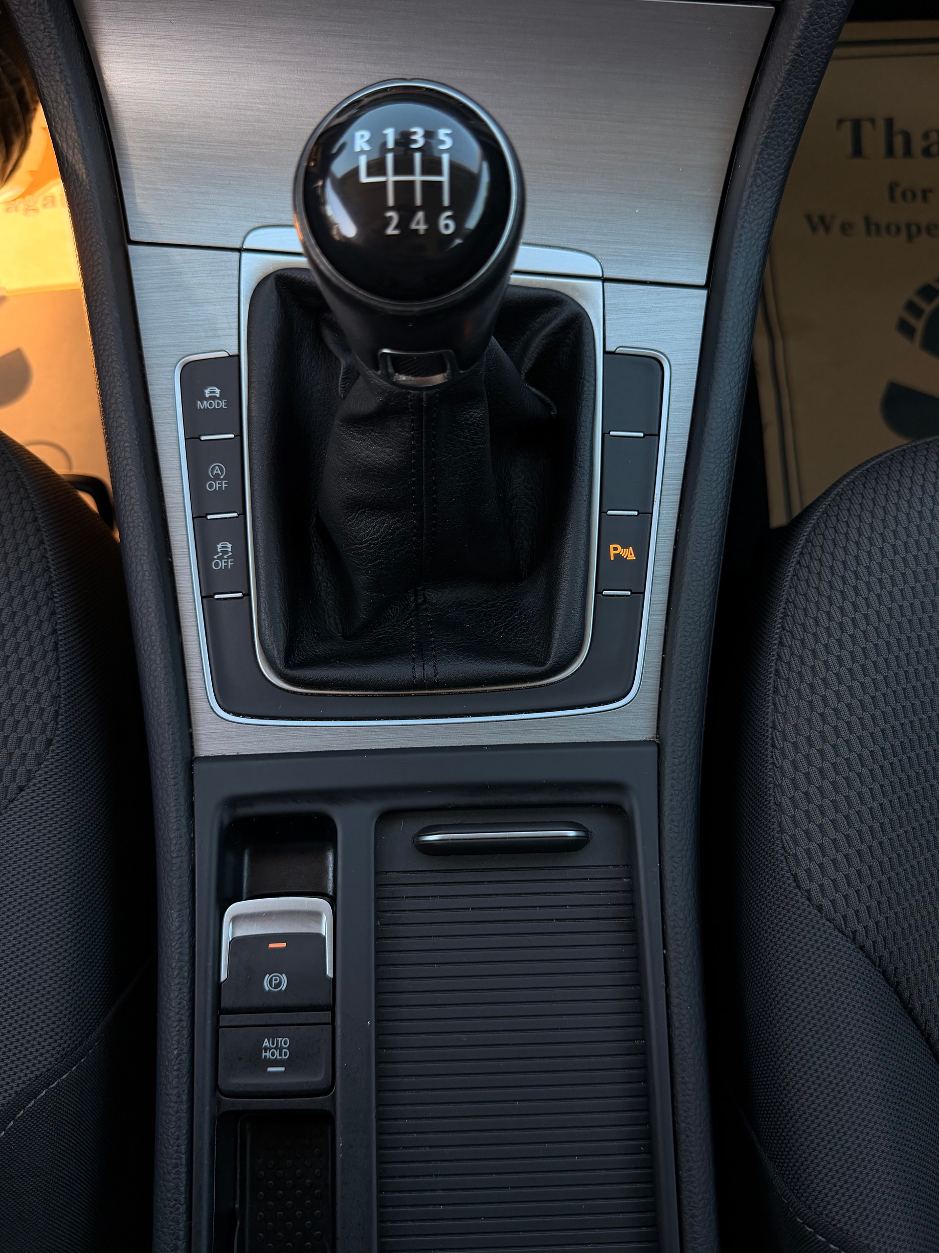 VW Golf Variant 1.6 TDI Trendline 4Motion-image-8