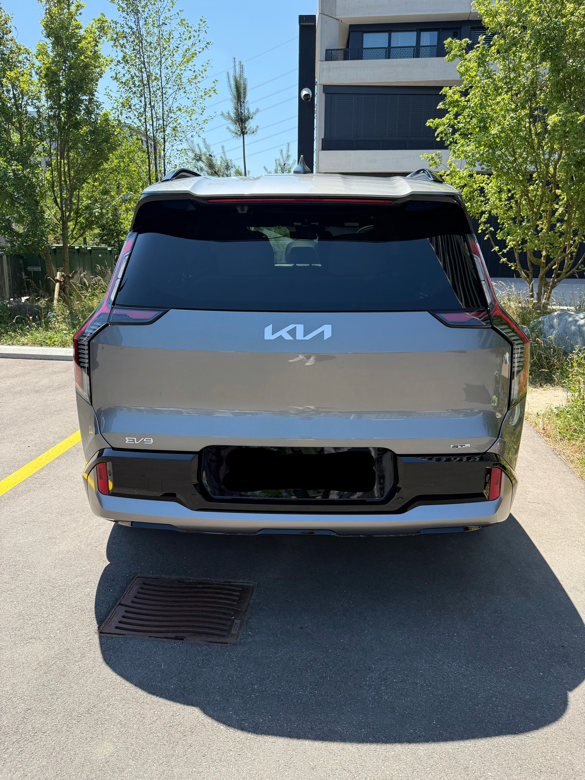 KIA 99.8 kWh GT-Line 4x4-image-2