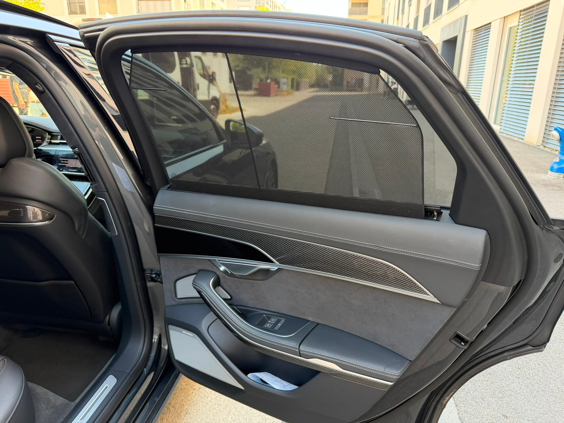 AUDI A8 50 TDI quattro tiptronic-image-18