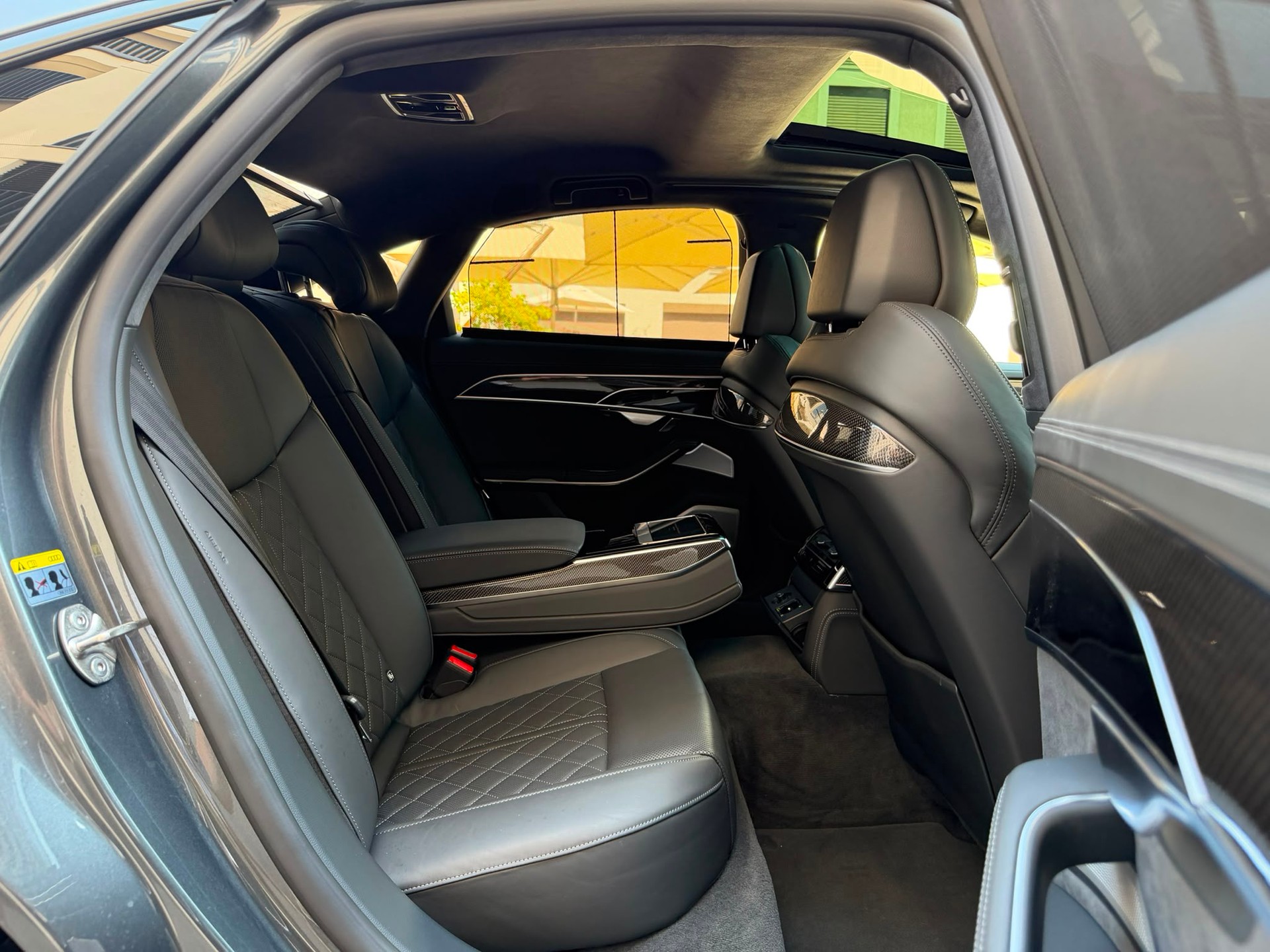 AUDI A8 50 TDI quattro tiptronic-image-15