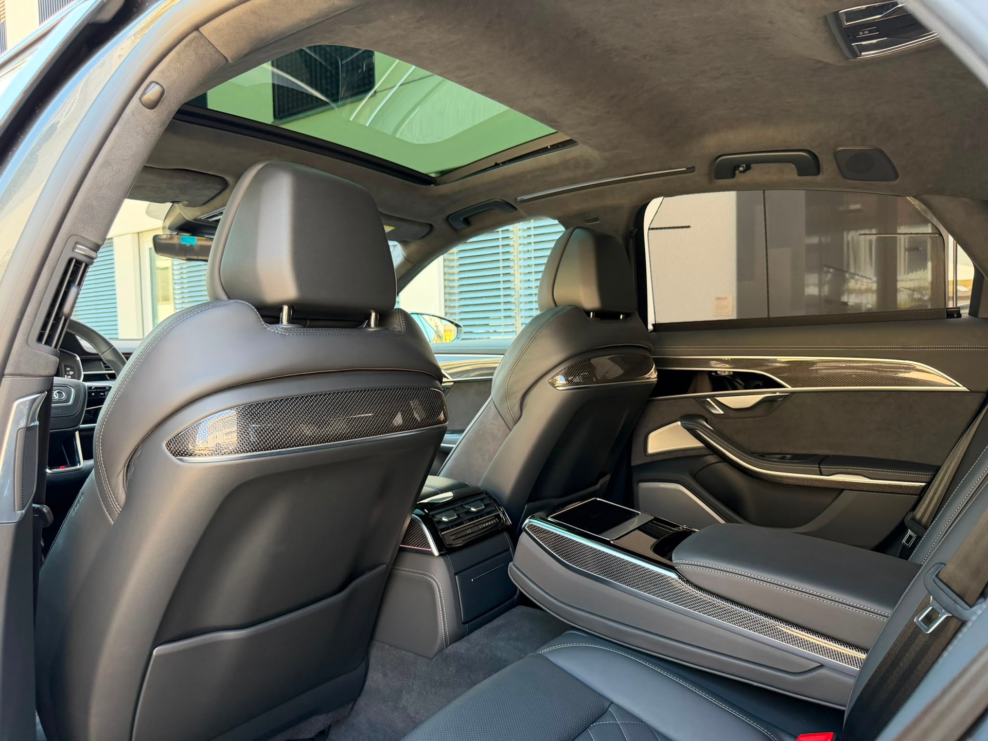 AUDI A8 50 TDI quattro tiptronic-image-11