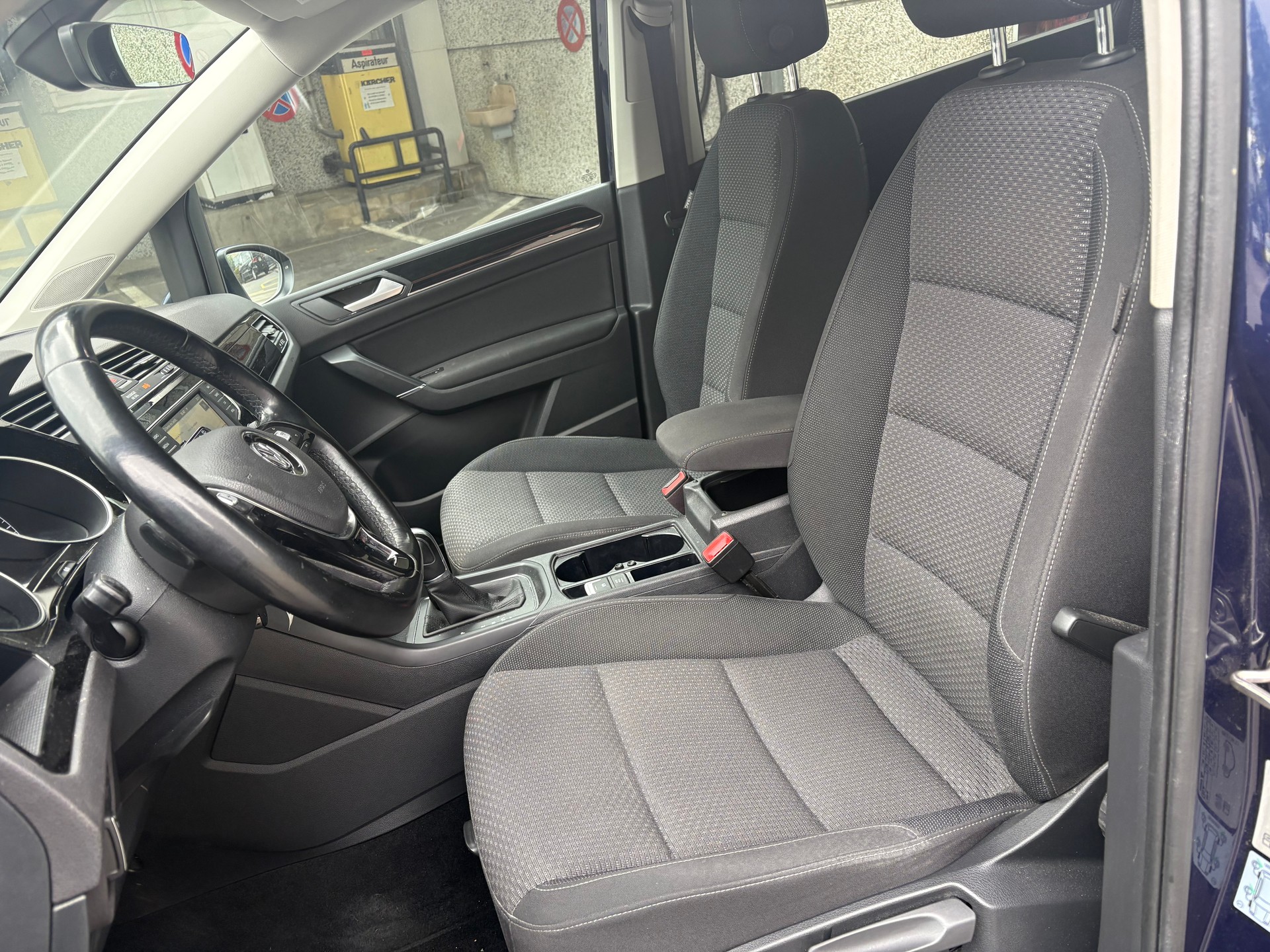 VW Touran 1.4 TSI BlueMotion Technology Highline DSG-image-9