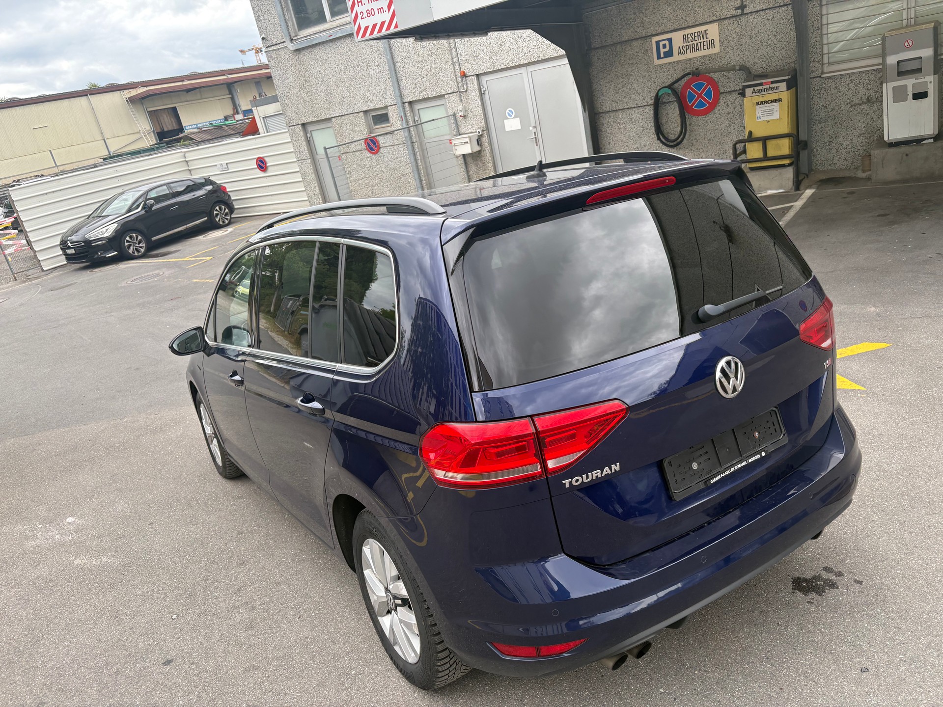 VW Touran 1.4 TSI BlueMotion Technology Highline DSG-image-5