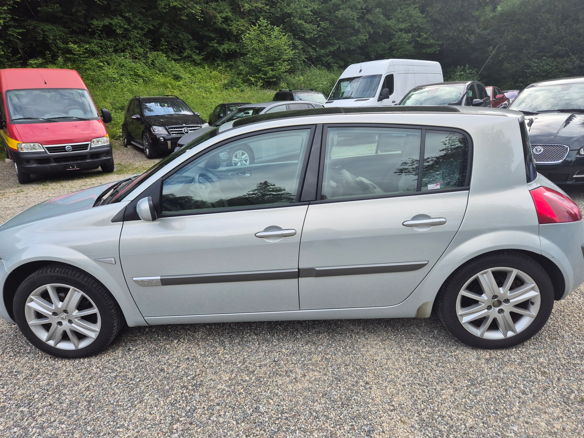 RENAULT Mégane 2.0 16V Privilège-image-3