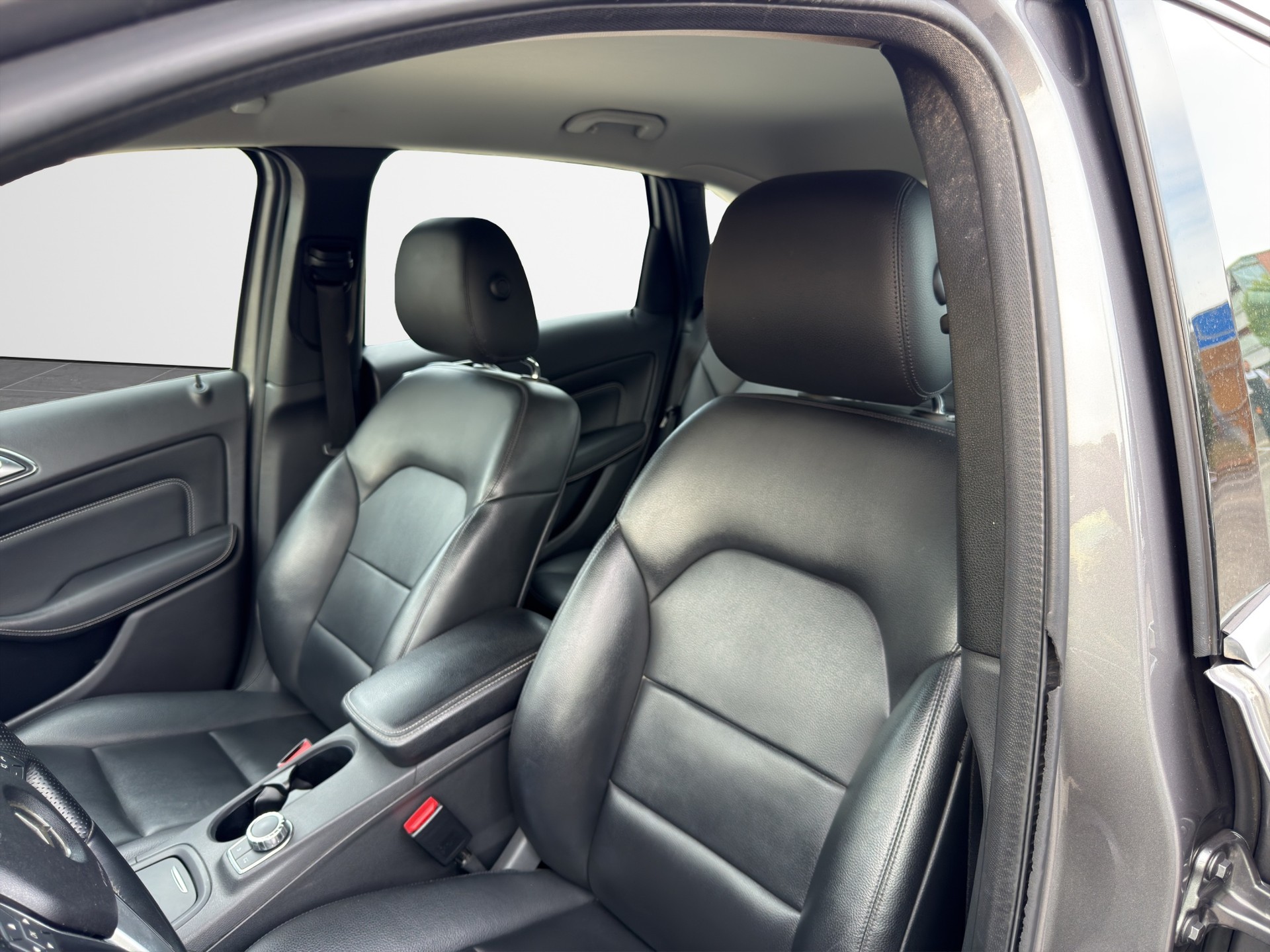 MERCEDES-BENZ B 200 7G-DCT-image-10
