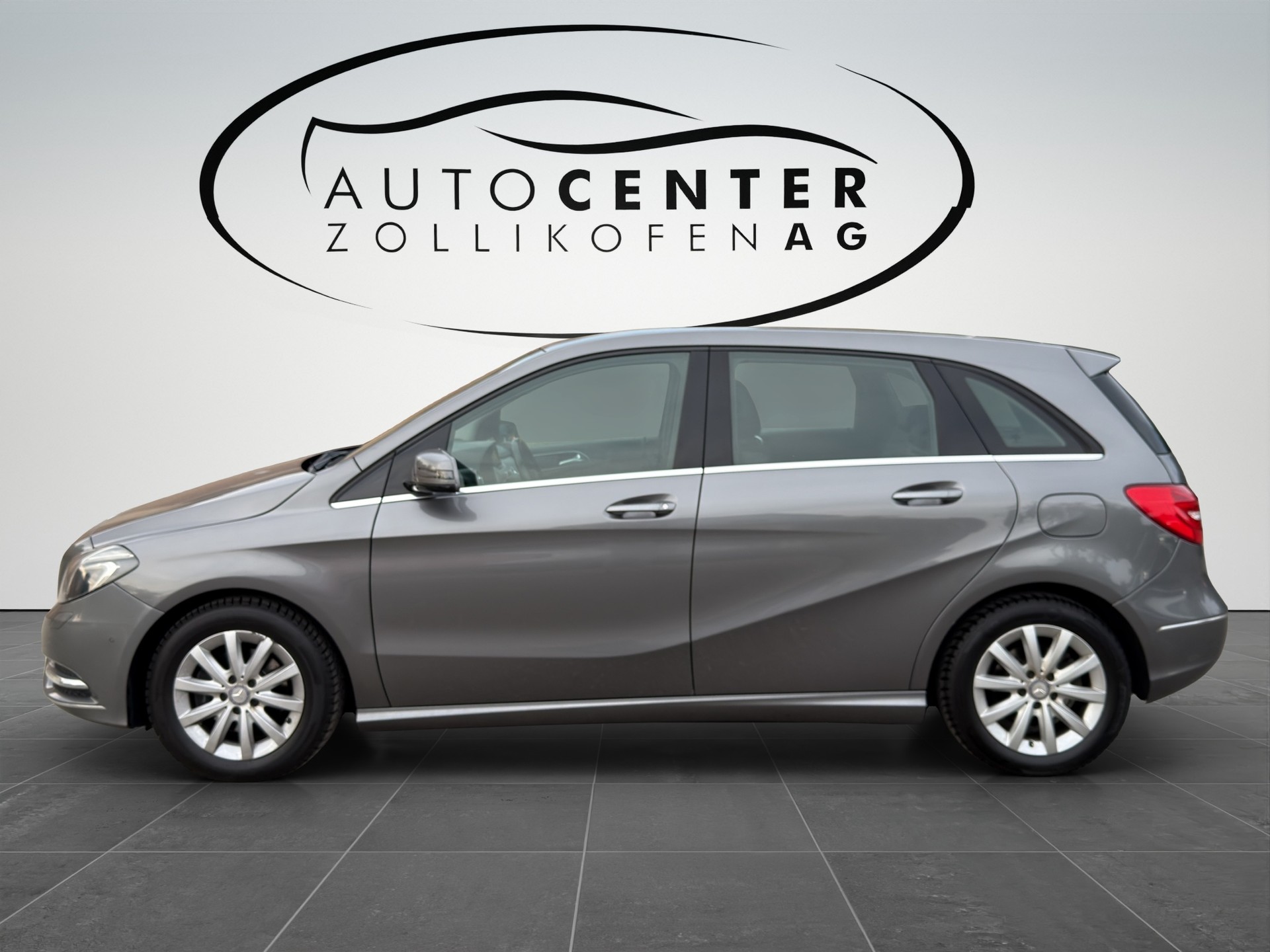 MERCEDES-BENZ B 200 7G-DCT-image-3
