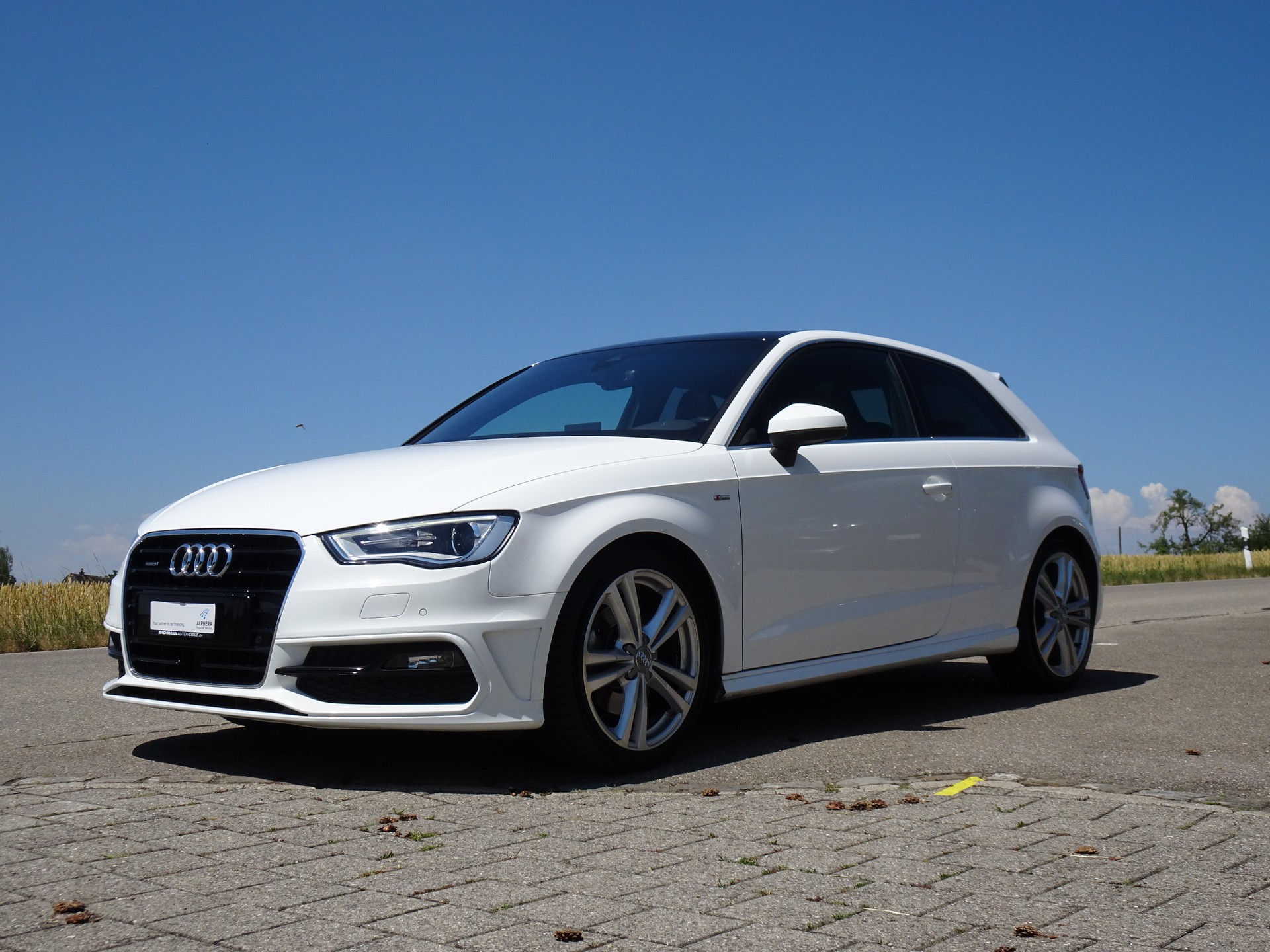 AUDI A3 2.0 TDI Ambition quattro S-tronic / S-LINE SPORTPAKET-image-0