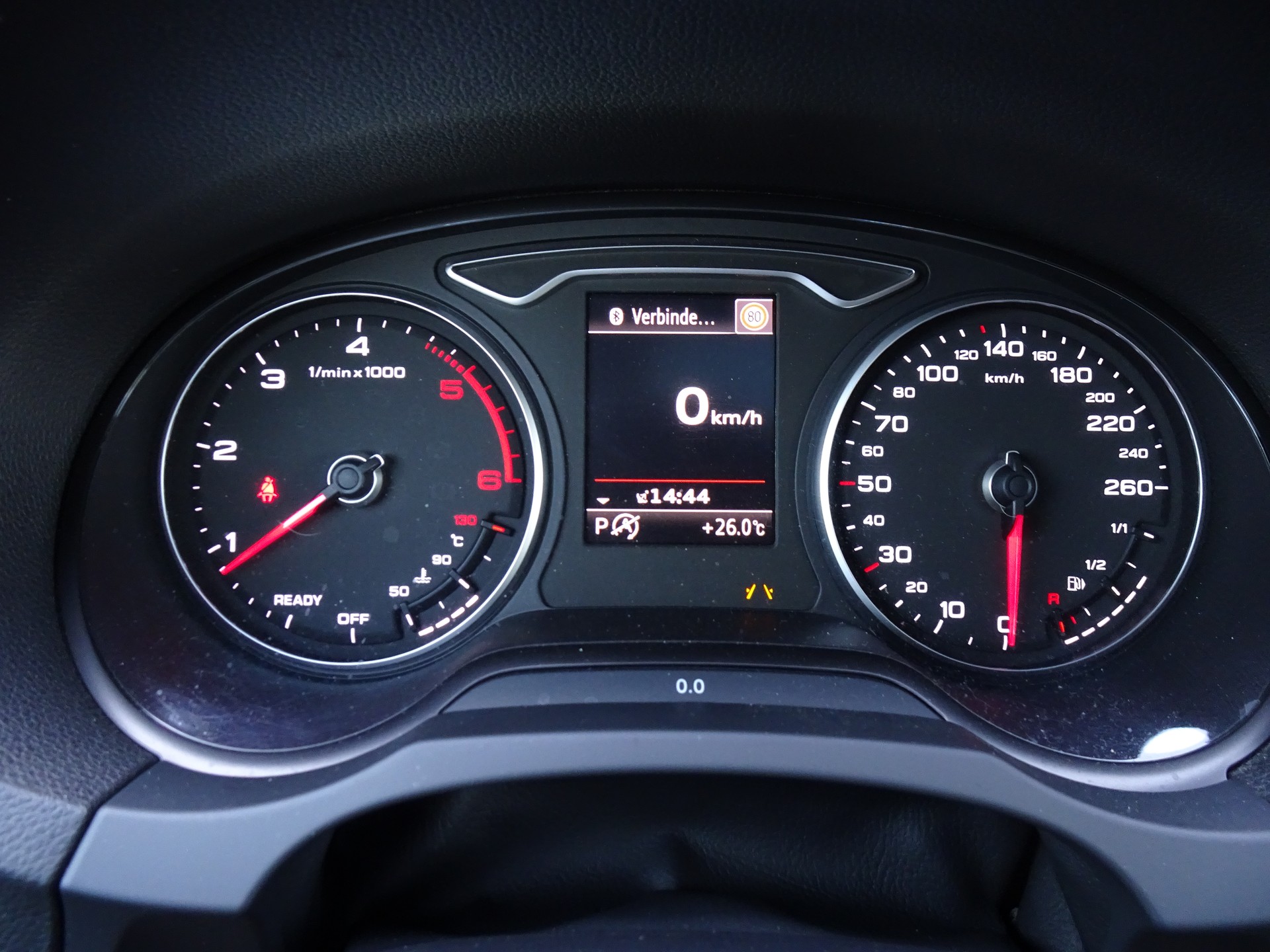 AUDI A3 2.0 TDI Ambition quattro S-tronic / S-LINE SPORTPAKET-image-12