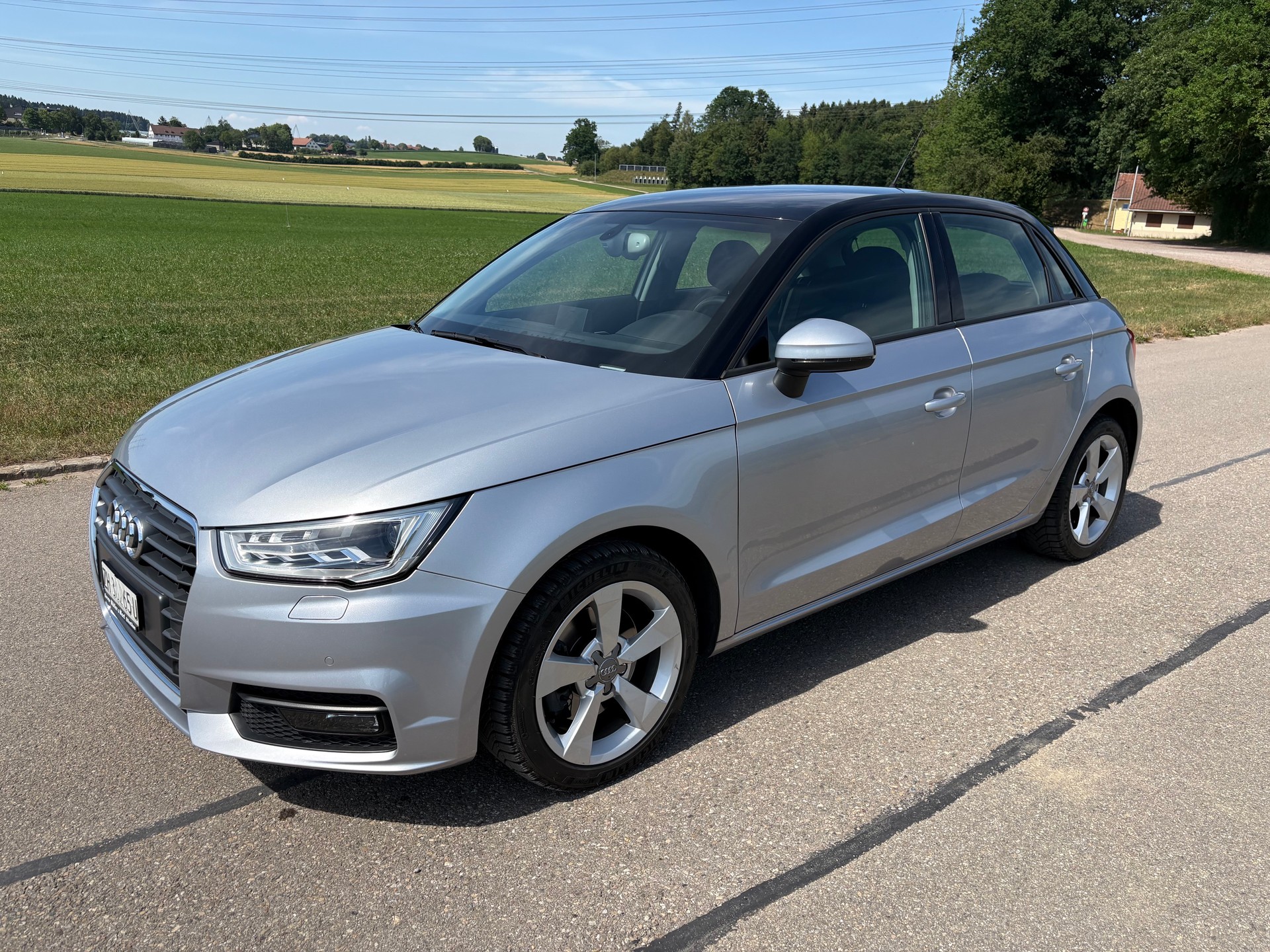 AUDI A1 Sportback 1.4 TFSI Sport S-tronic-image-0