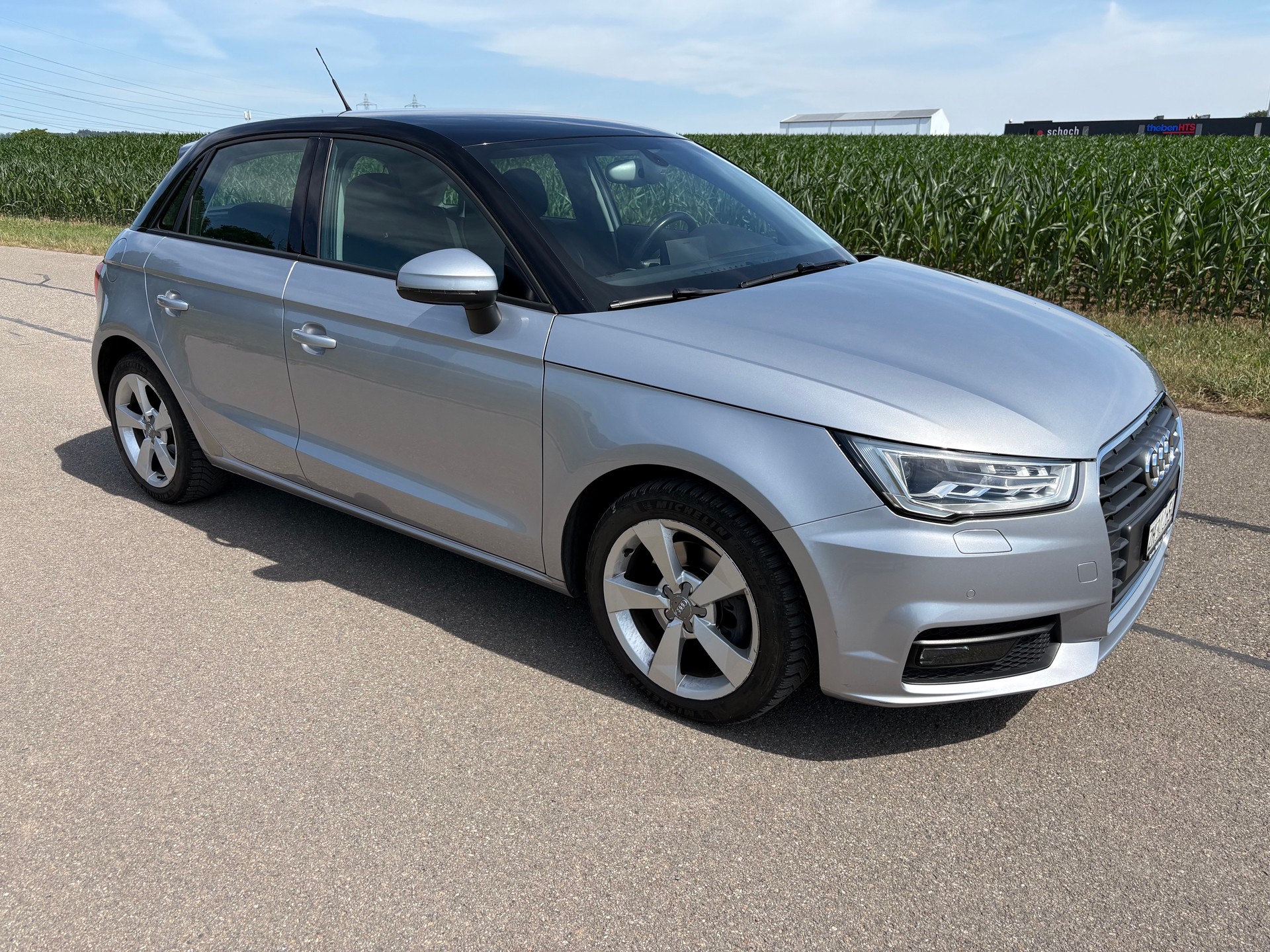 AUDI A1 Sportback 1.4 TFSI Sport S-tronic-image-1