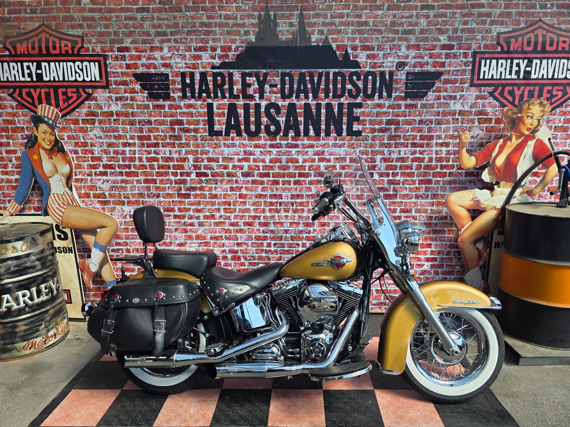 HARLEY-DAVIDSON FLSTC Softail Heritage Classic ABS